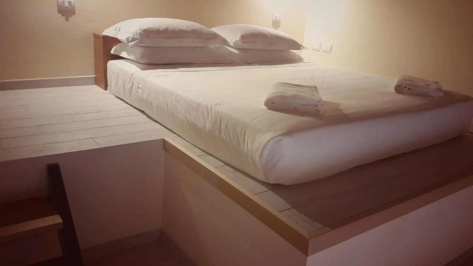 Bedroom, Bed in Lanterne Magiche Ortigia