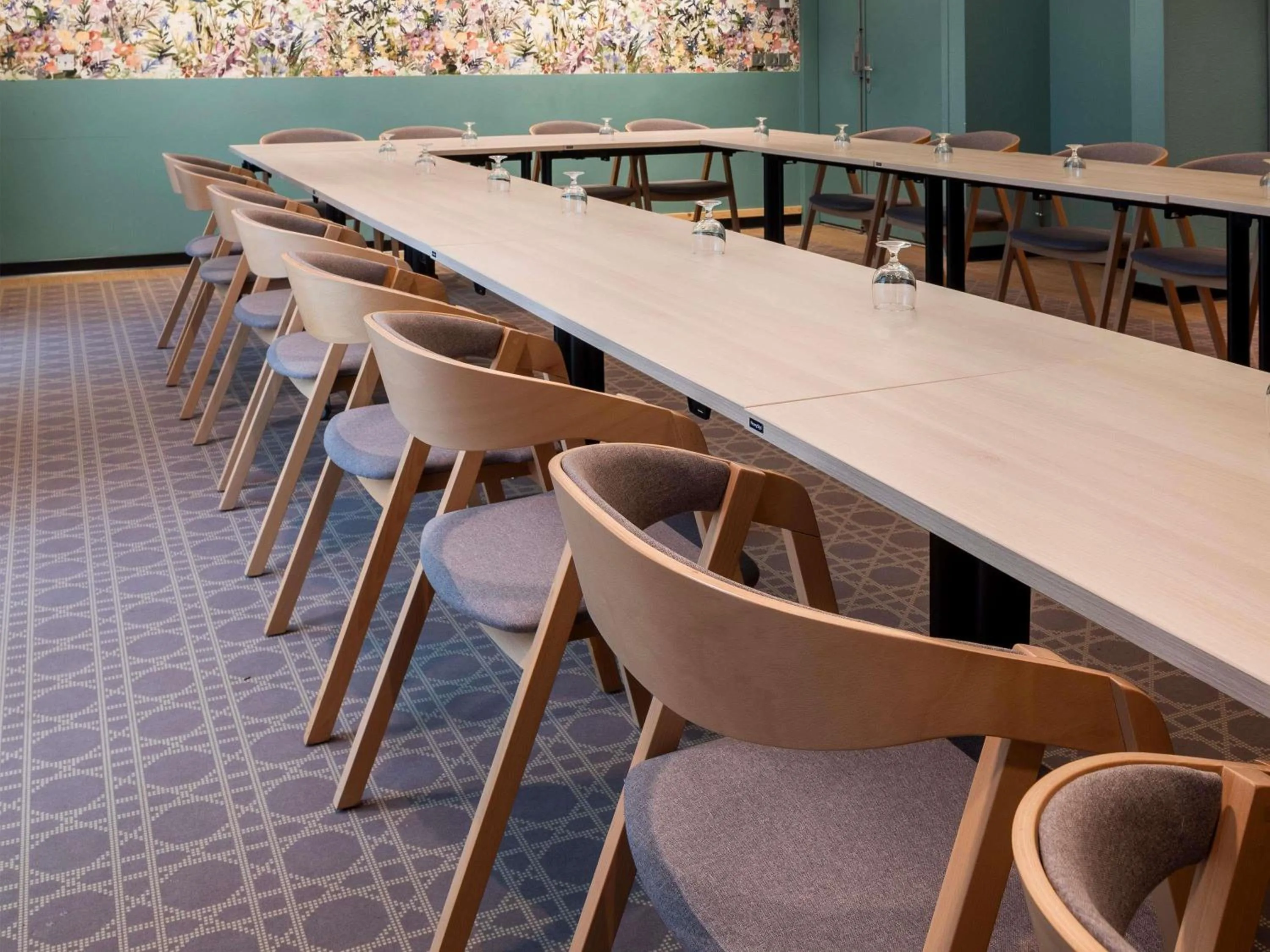 Meeting/conference room in ibis Styles Pontivy centre Bretagne