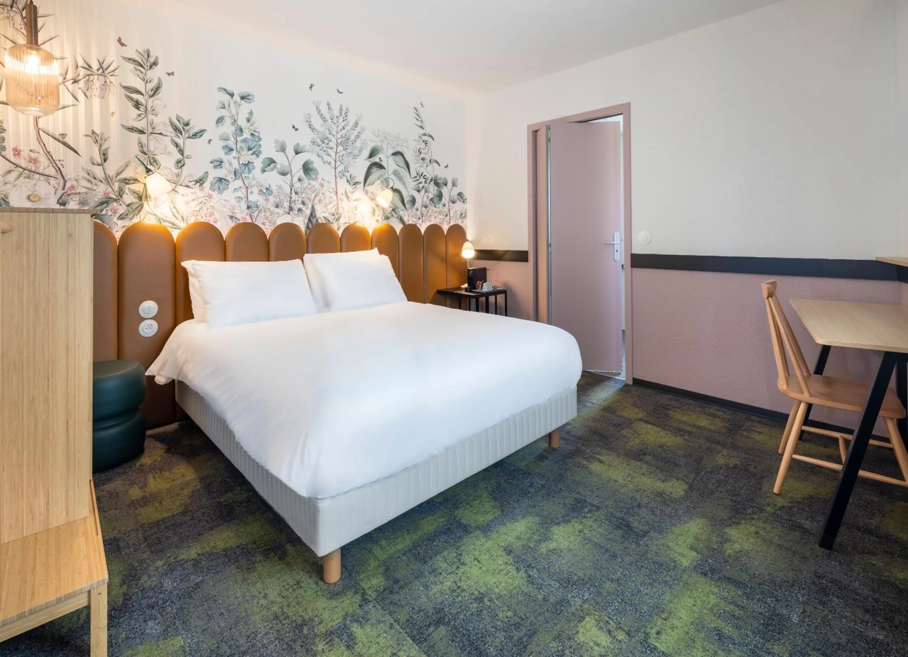 Bed in ibis Styles Pontivy centre Bretagne