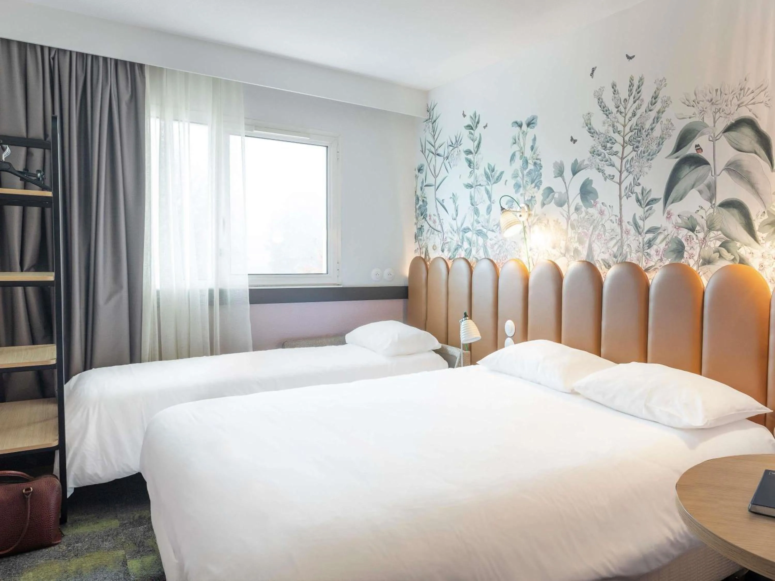 Bedroom, Bed in ibis Styles Pontivy centre Bretagne