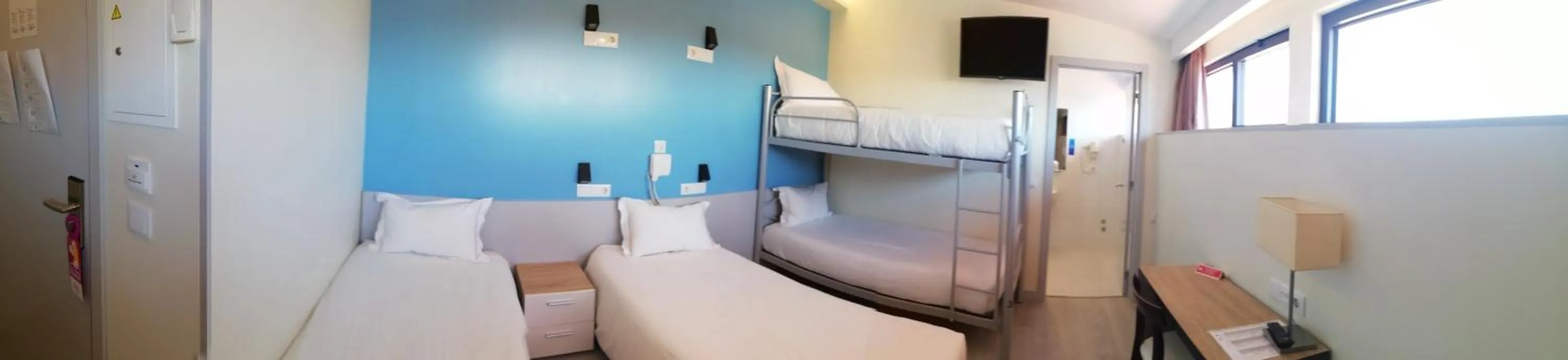 Bed in Suites & Hostel Cidade Aveiro