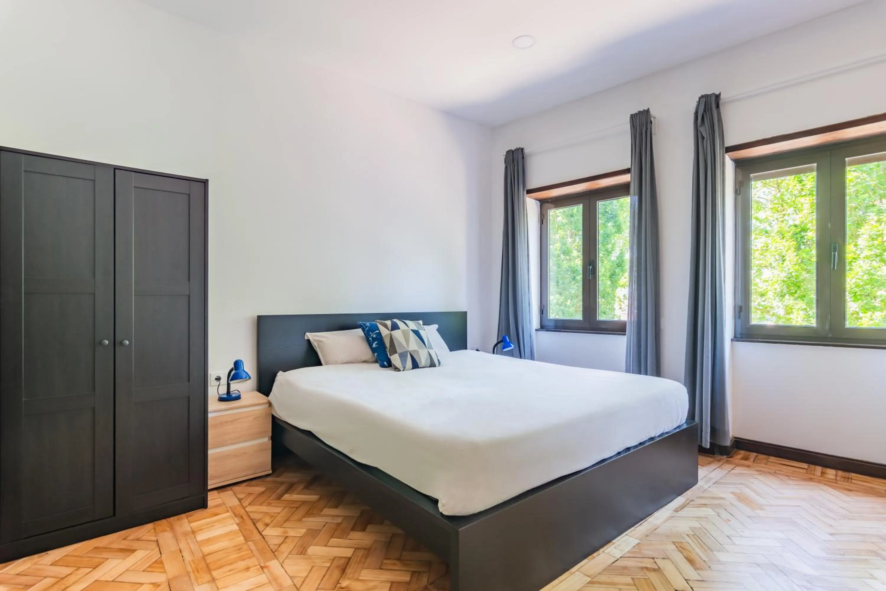 Riverside City Centre Apartments