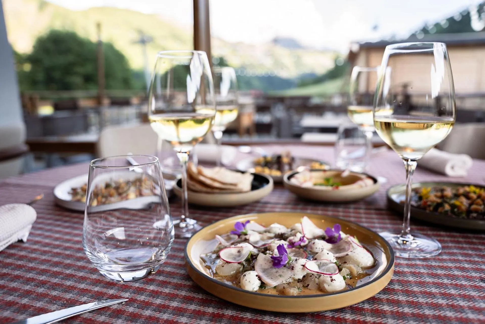 Meals in Les Cèdres - Hôtel - Restaurants - Spa