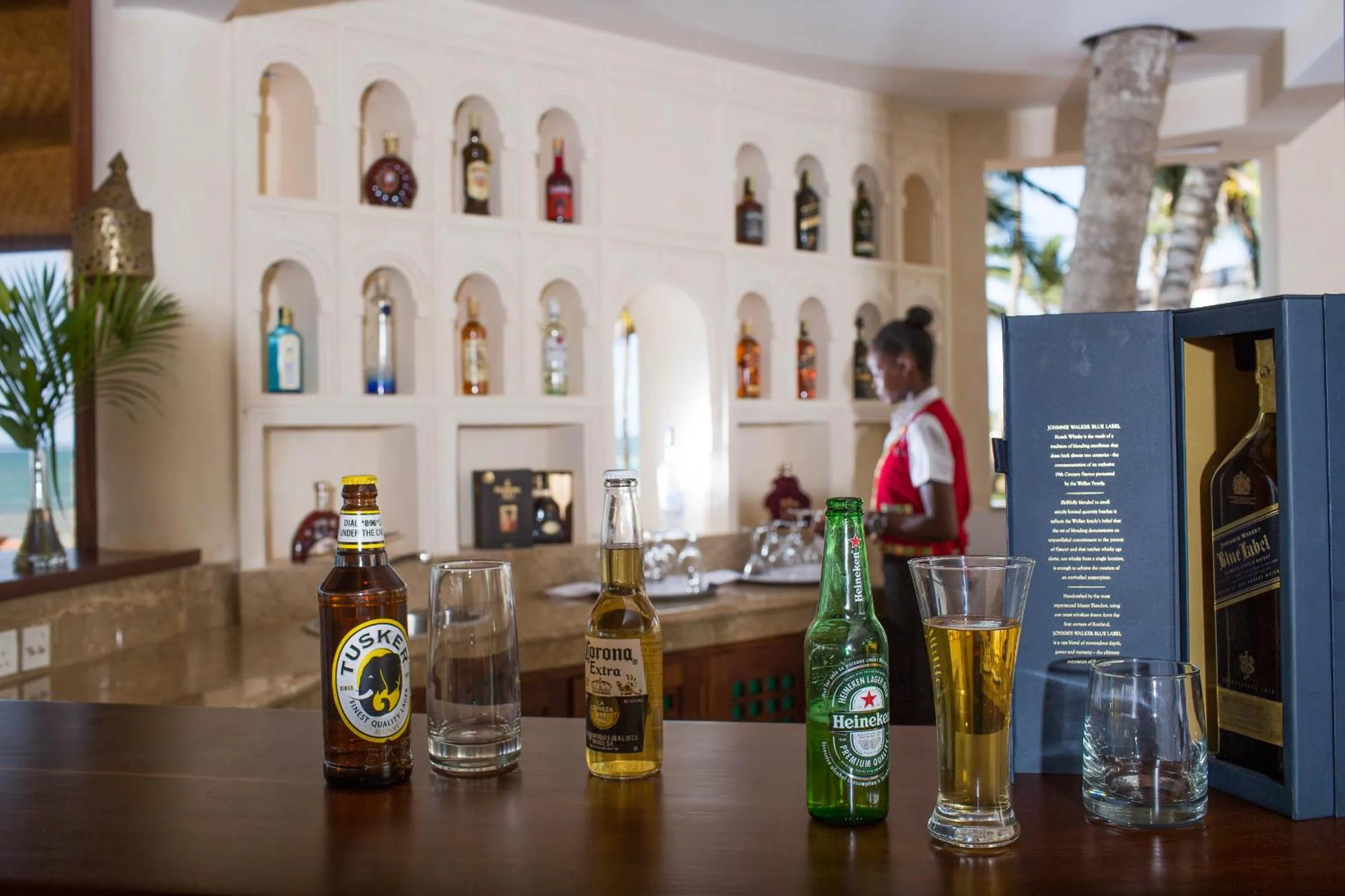 Restaurant/places to eat in Silver Palm Spa & Resort