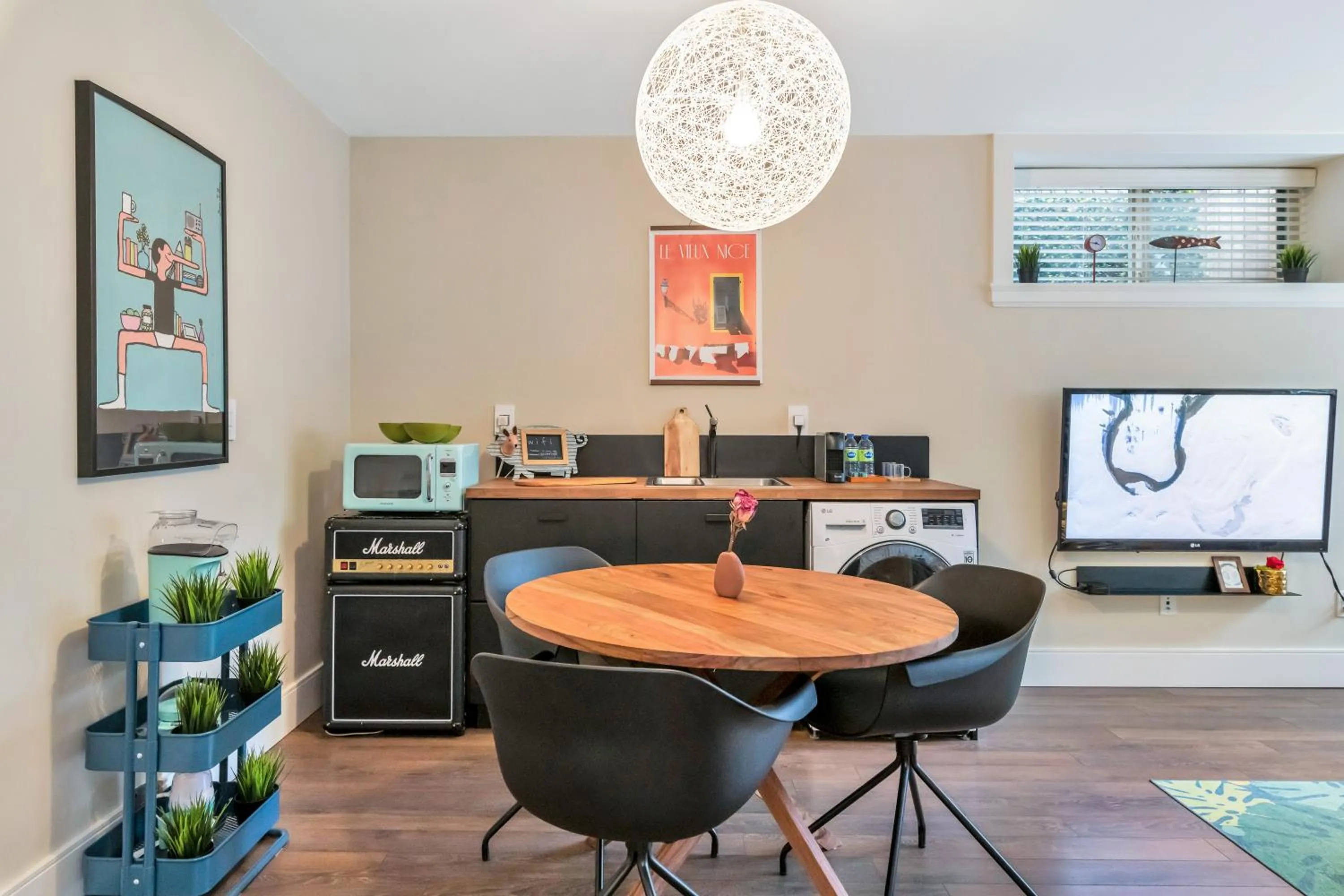 TV and multimedia in Boutique