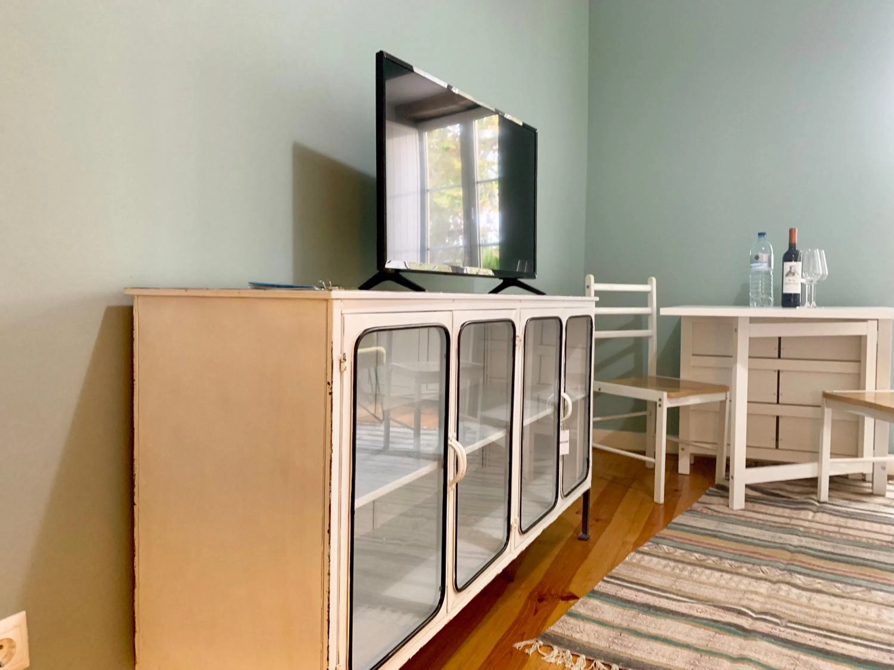 TV and multimedia in Apartments Center Castelo de São Jorge