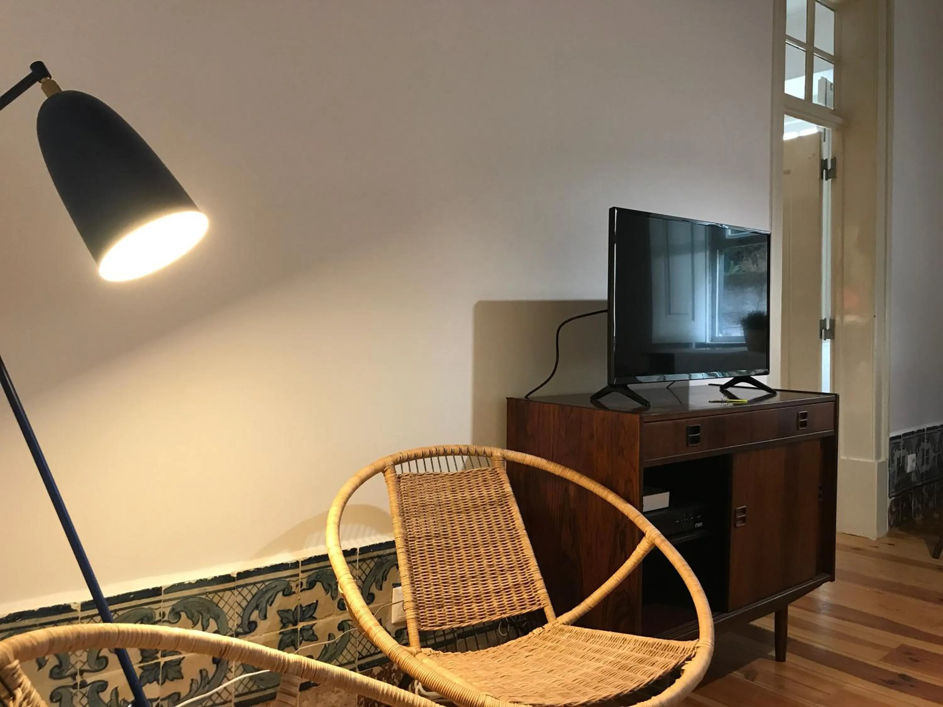 Library in Apartments Center Castelo de São Jorge