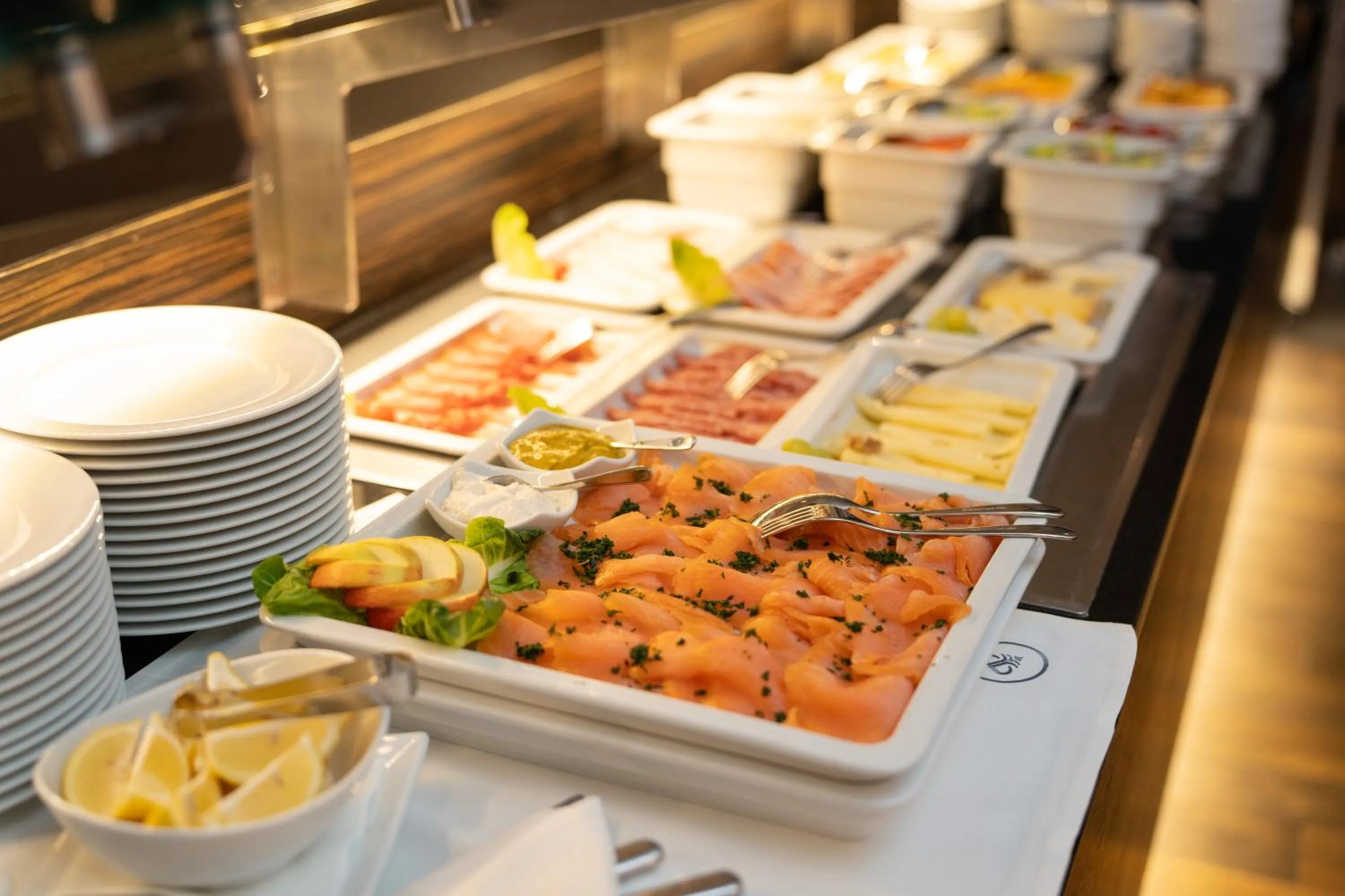 Buffet breakfast in Aqua Aurelia Suitenhotel an den Thermen