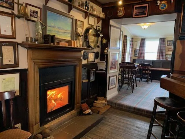 Restaurant/places to eat in Port Charlotte Hotel