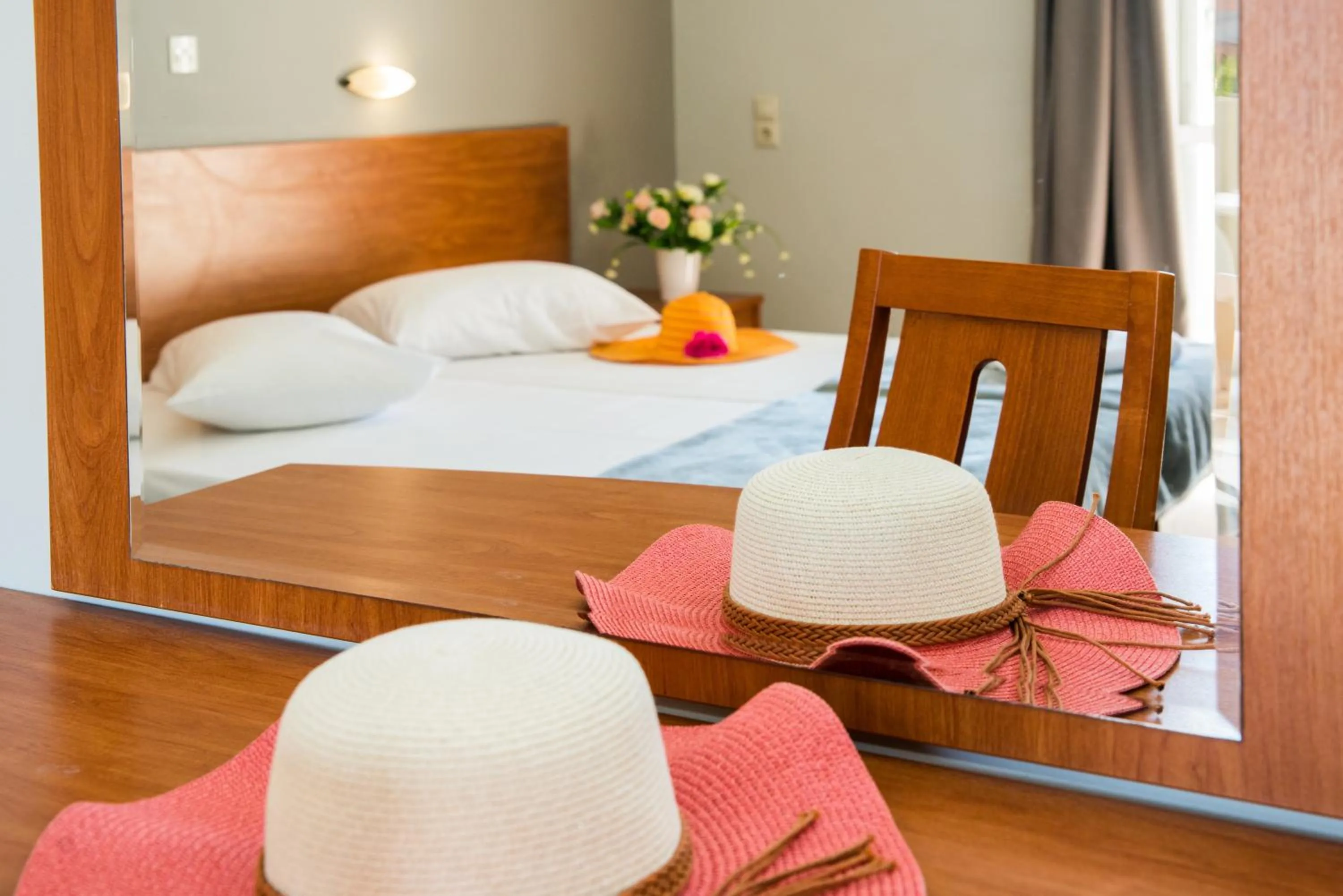 Bedroom, Bed in Laganas Dreams 2