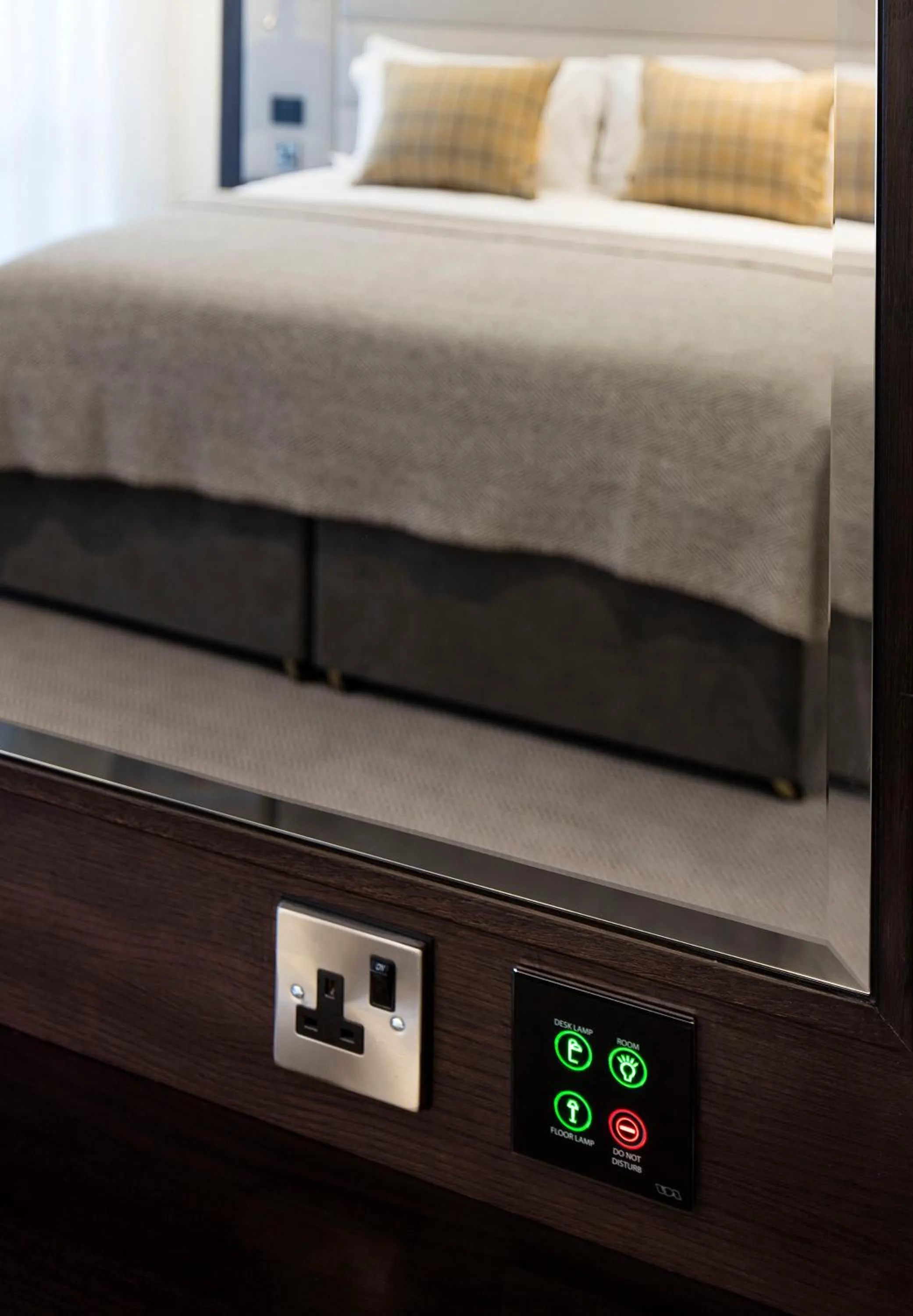 TV and multimedia, Bed in The Address Connolly