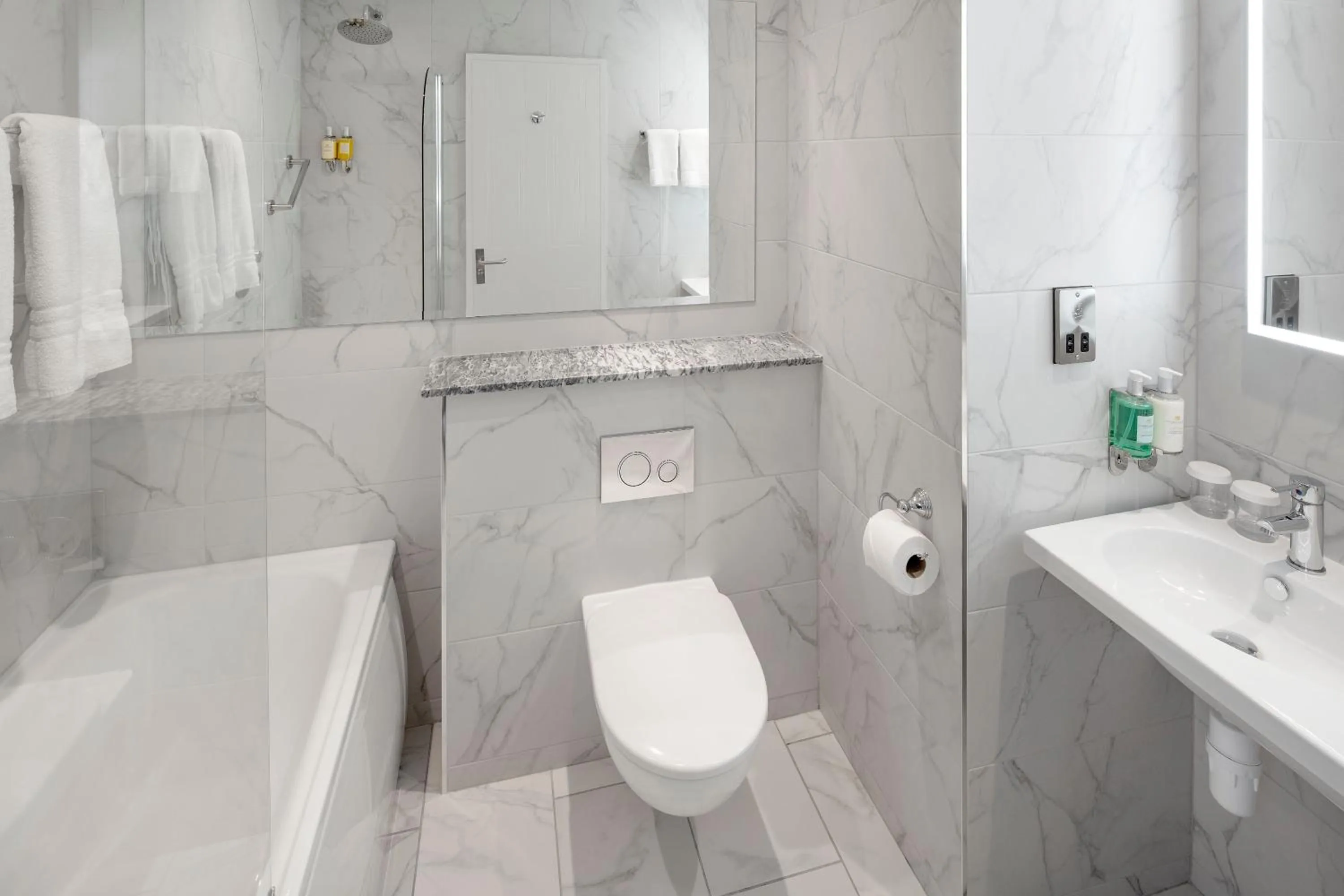 Toilet in The Address Connolly