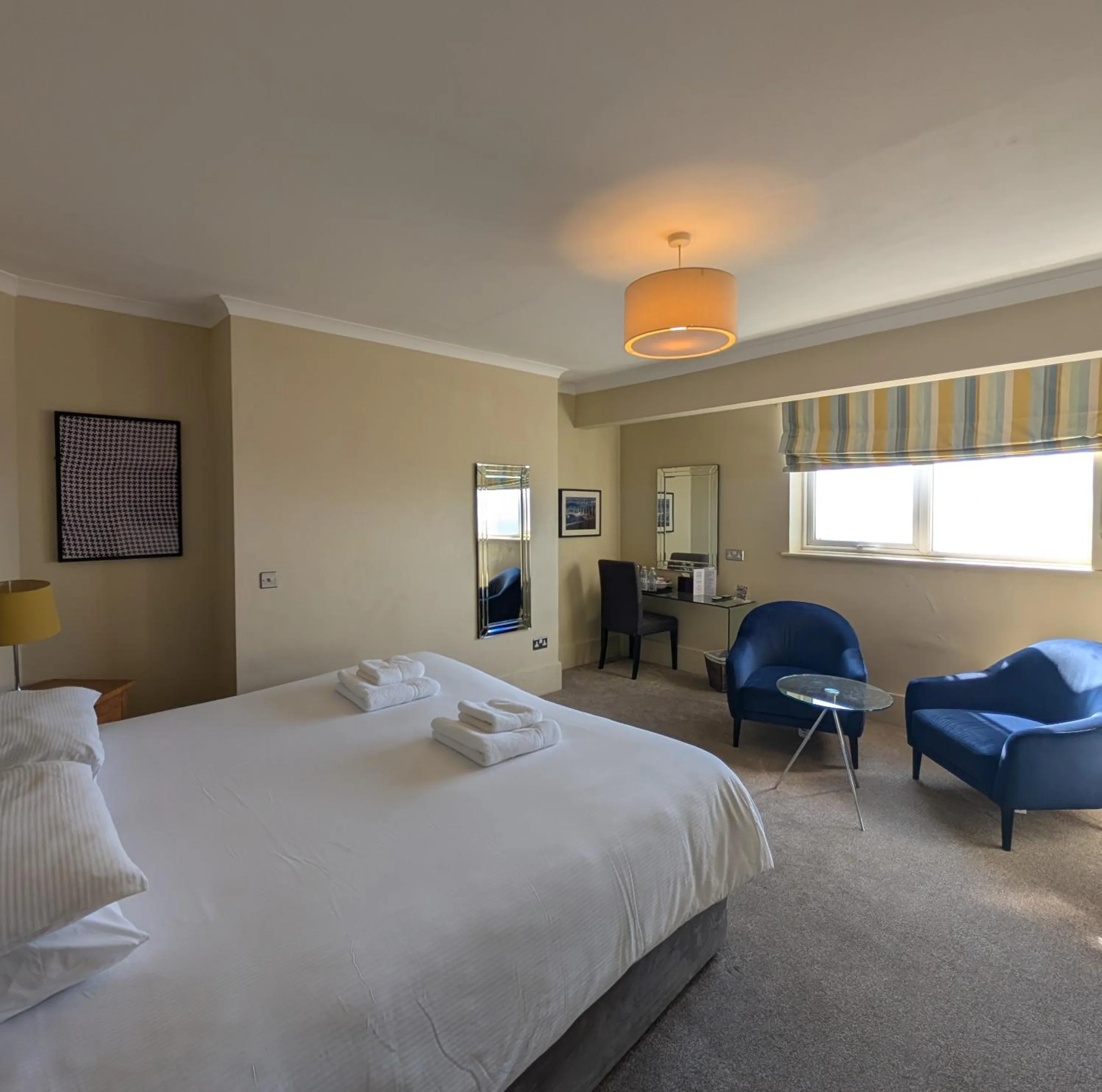 Bedroom, Bed in The White Rock Hotel