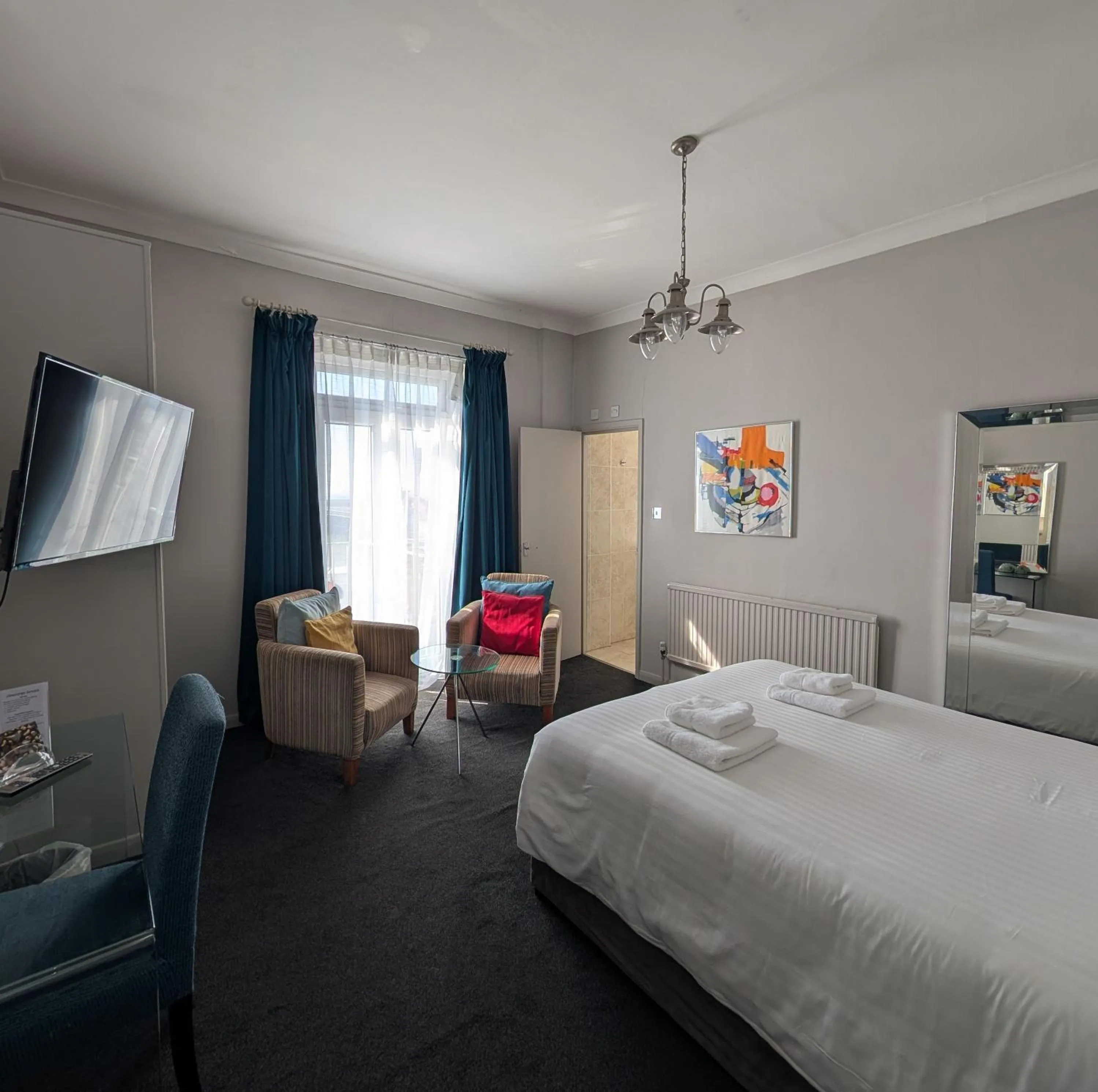 Bedroom, Bed in The White Rock Hotel