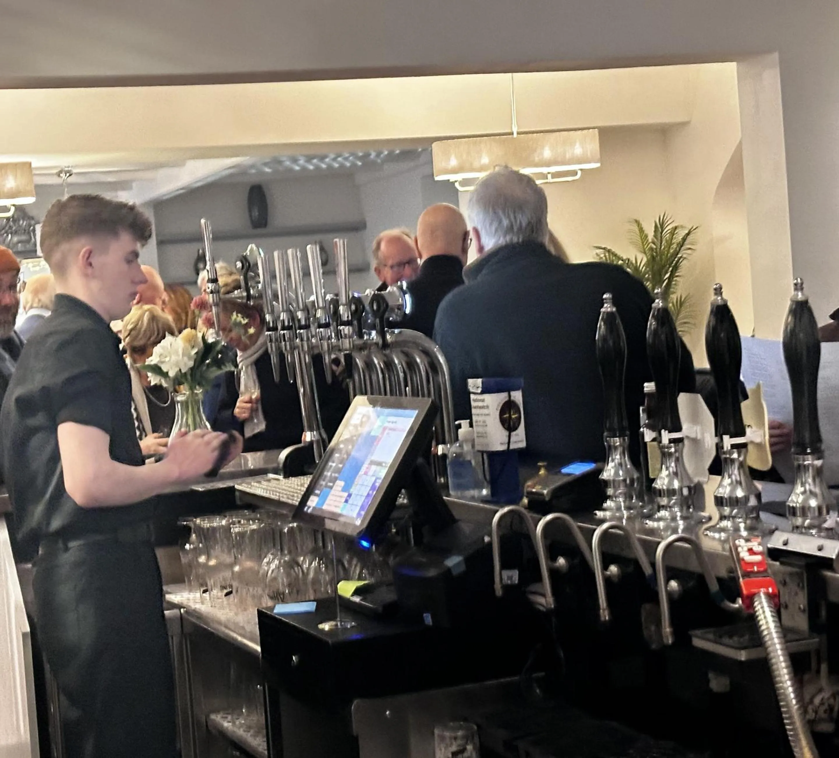 Lounge or bar in The Kings Head Country Hotel