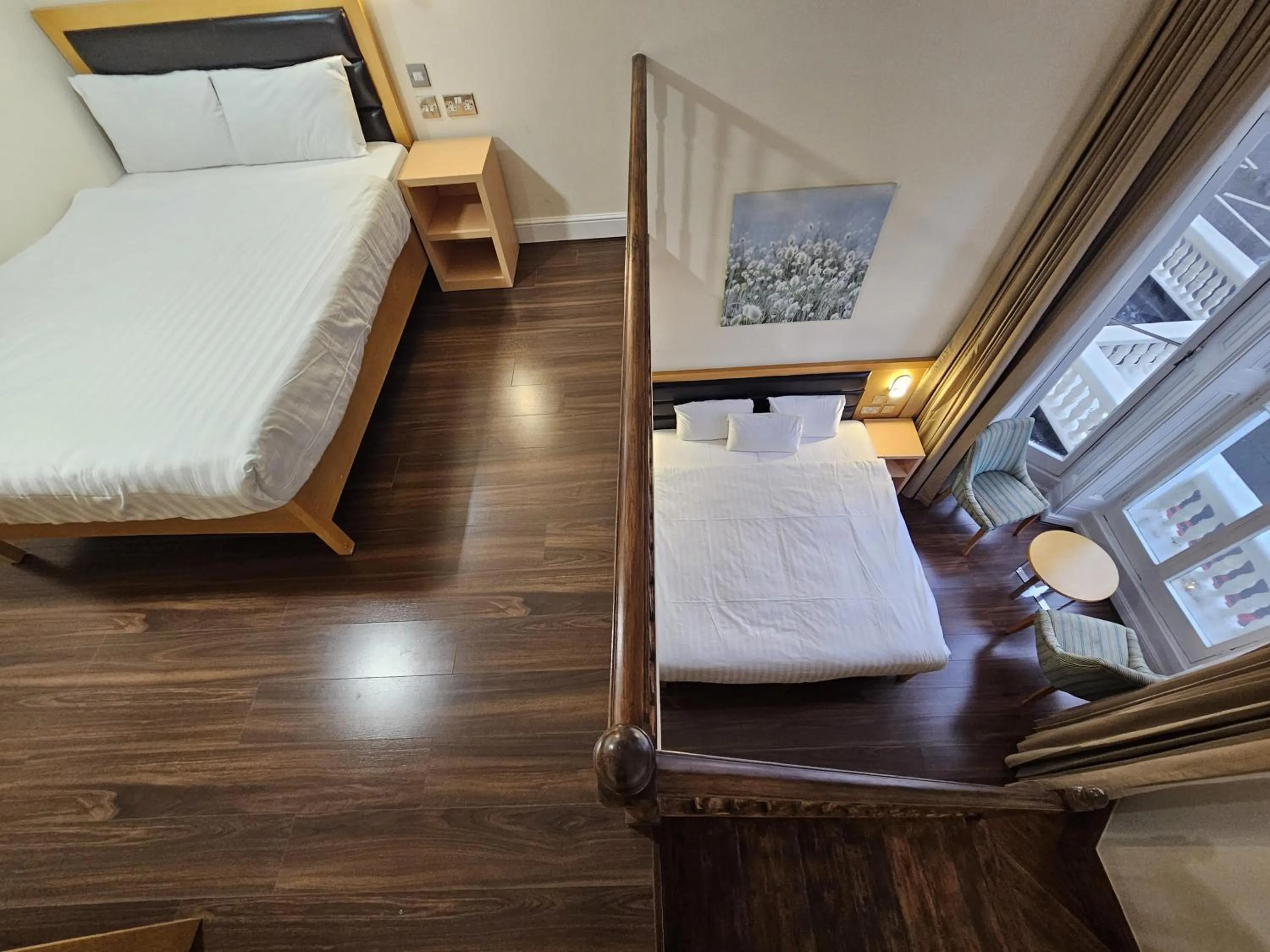 Bed in Cromwell Hotel