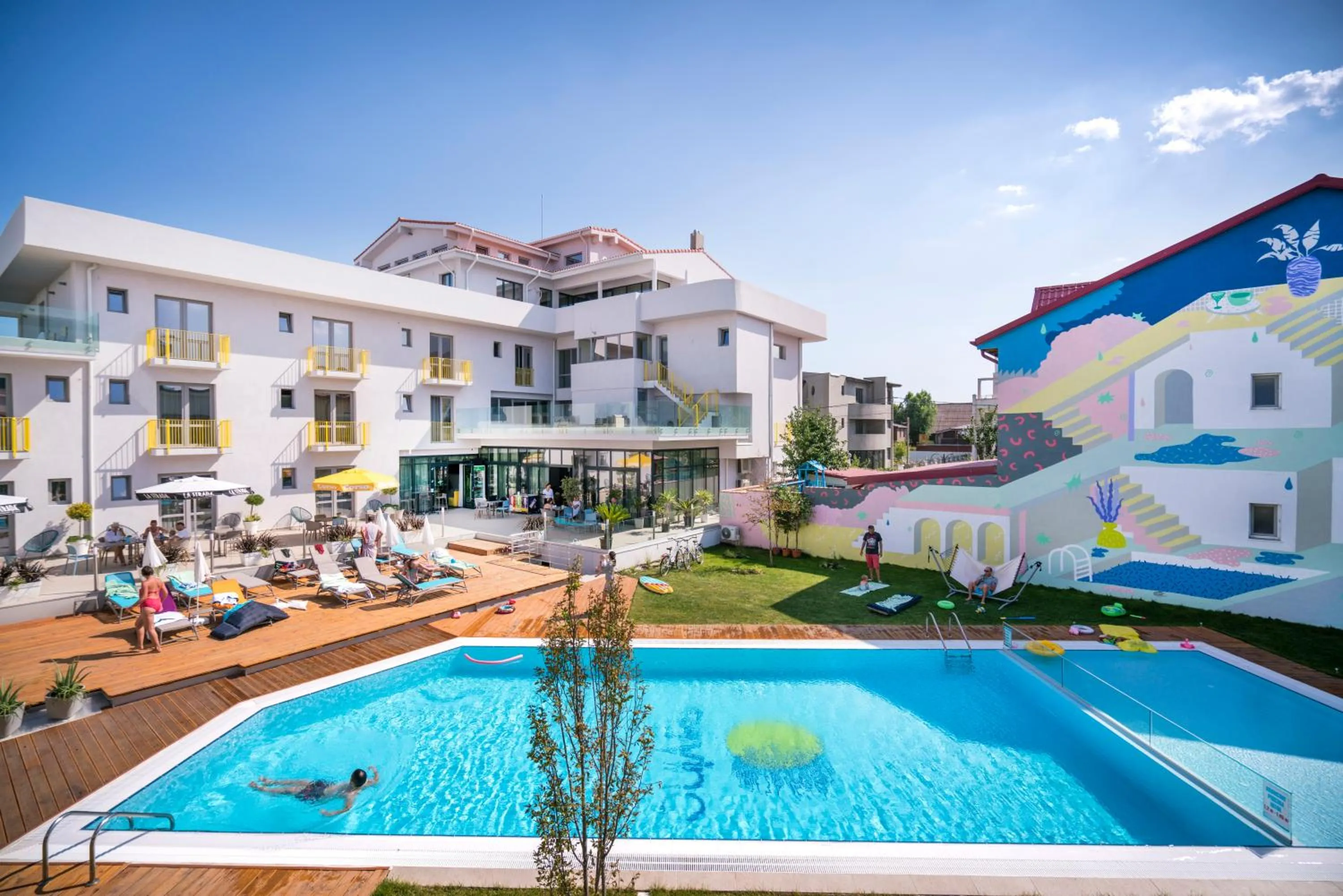 Garden view in Nayino Resort Hotel