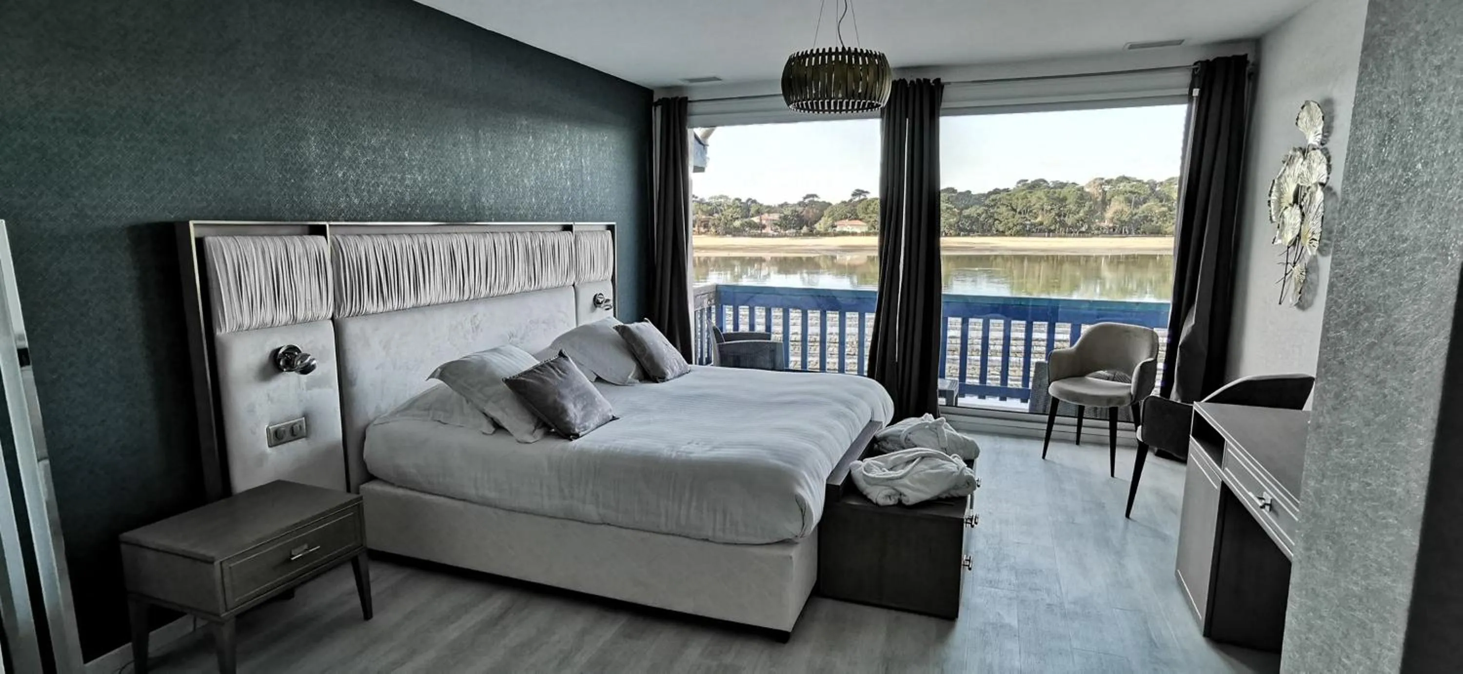 Bedroom, Bed in Le Relais Du Lac