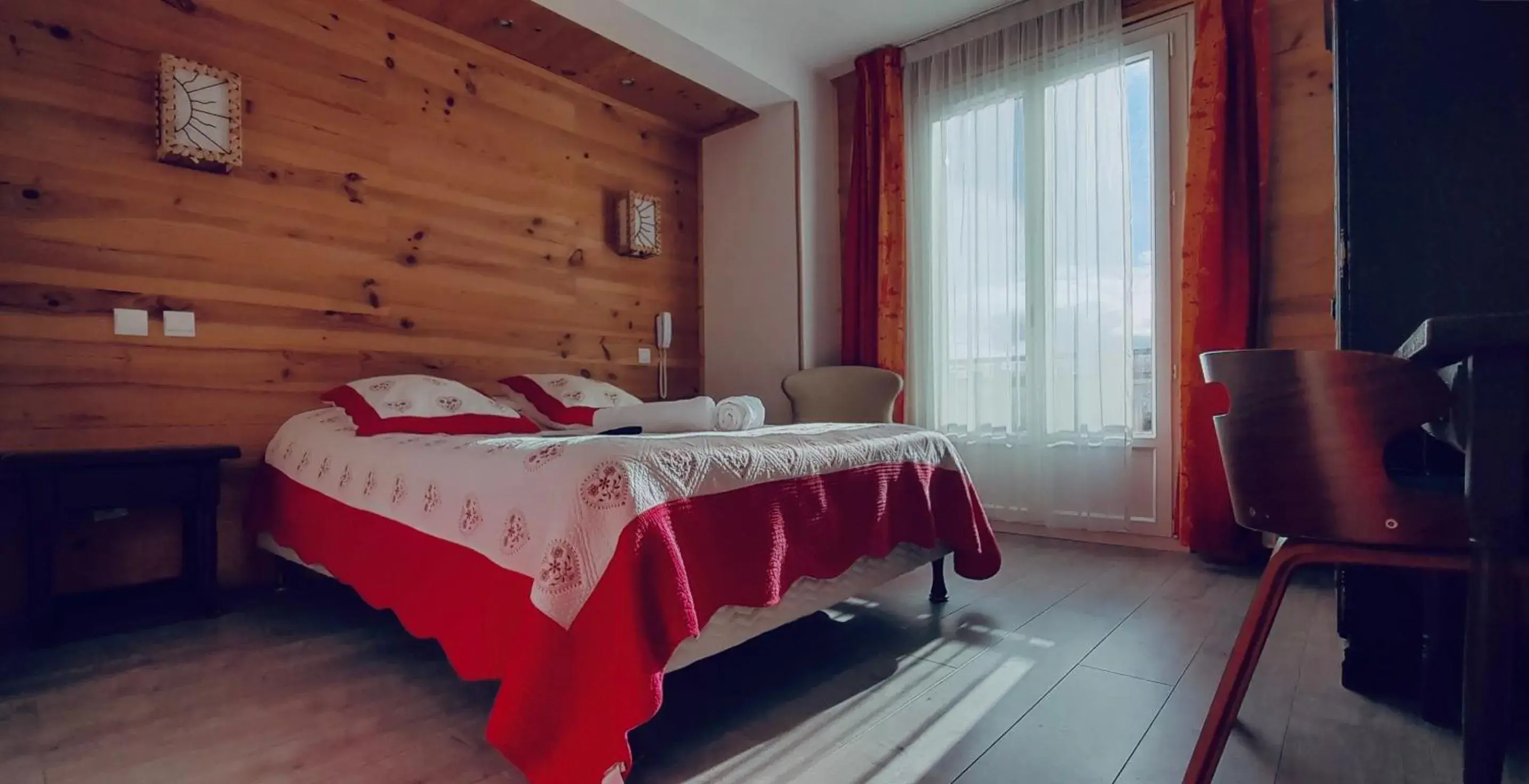 Double Room in Hôtel Bel Angle Double Room in Hôtel Bel Angle