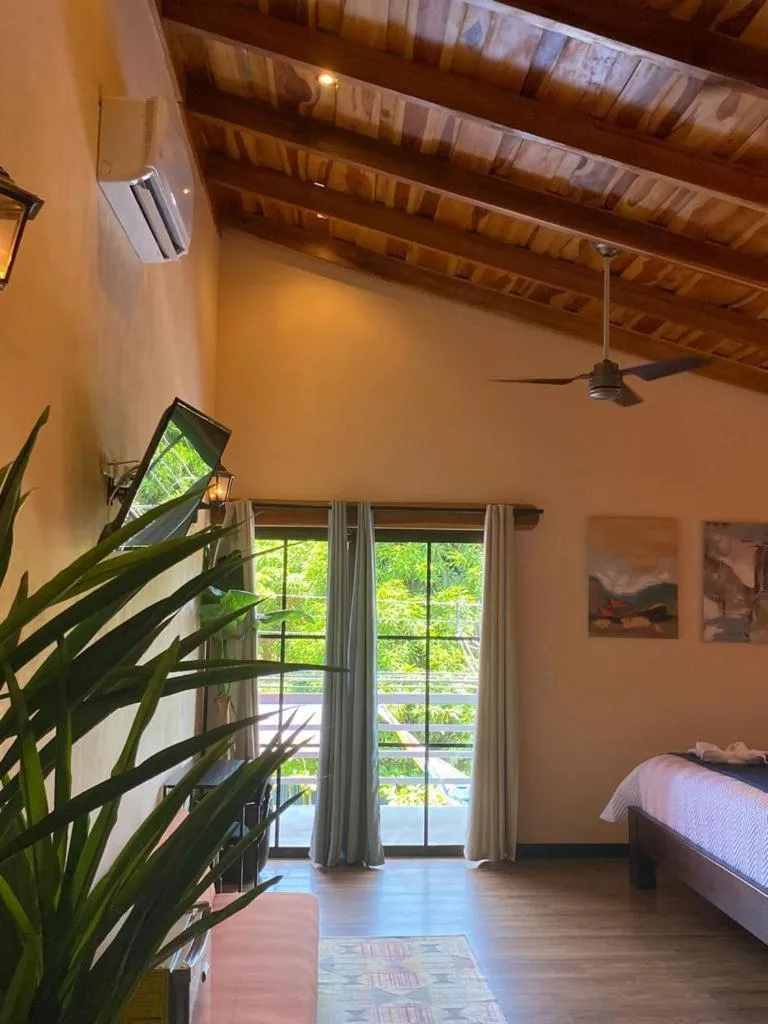 Photo of the whole room, Bed in Millenium Manuel Antonio Park and beach