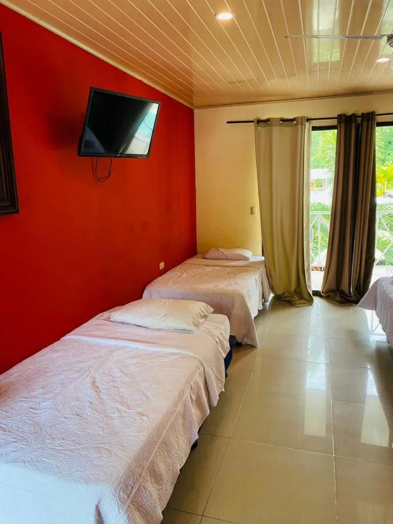 Bedroom, Bed in Millenium Manuel Antonio Park and beach