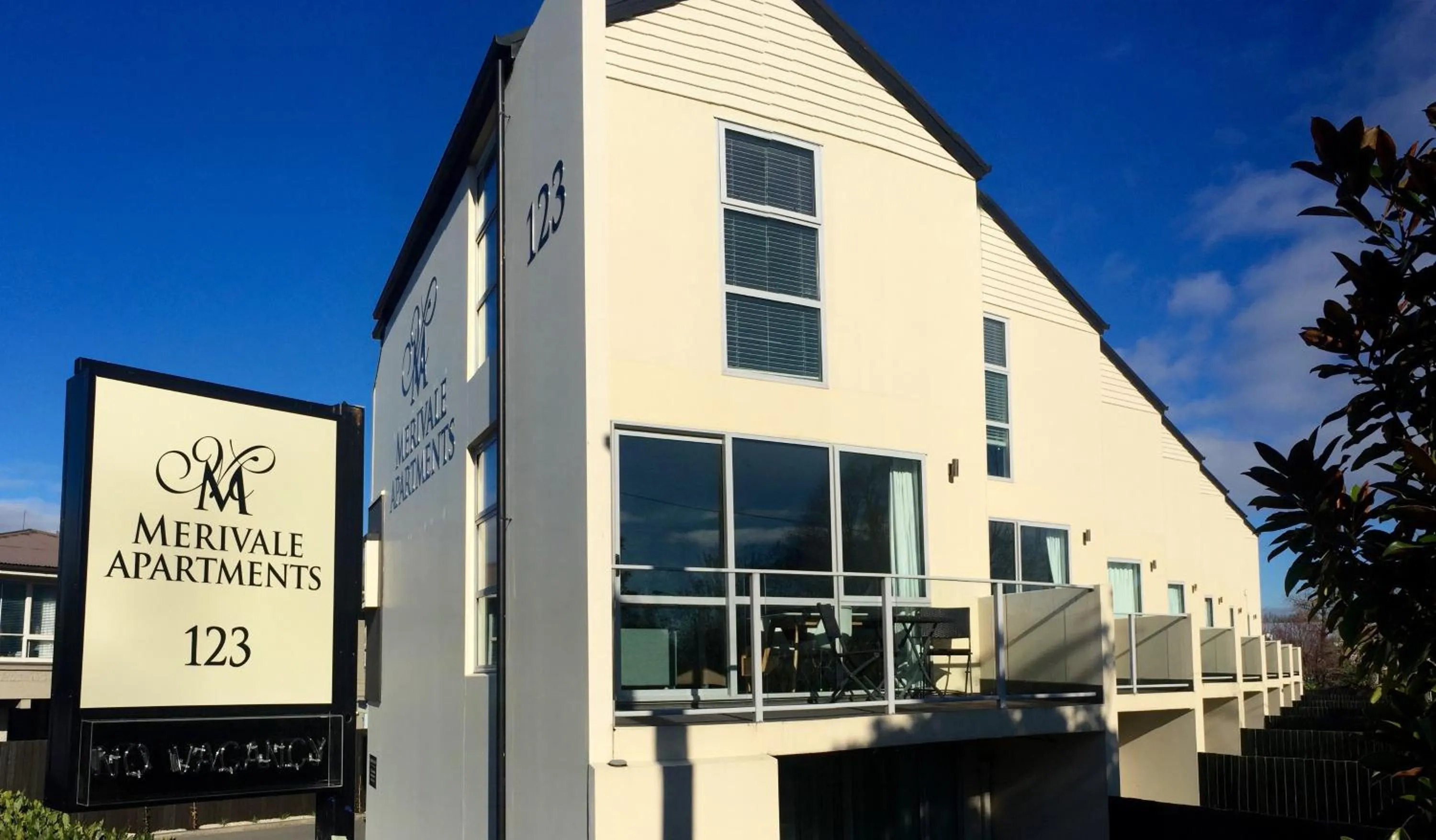 Facade/entrance in Merivale Apartments