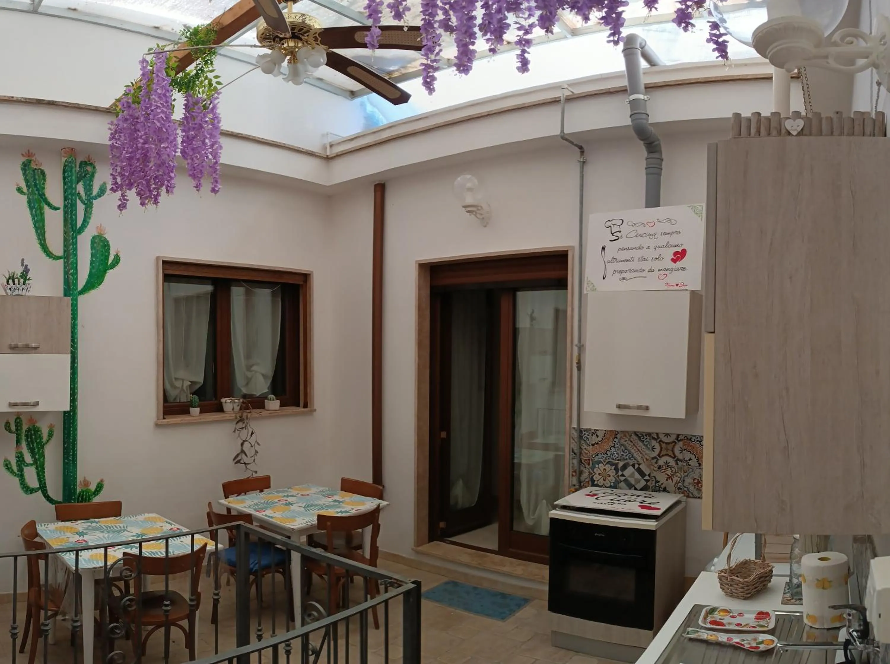 Kitchen or kitchenette in Mama Damì