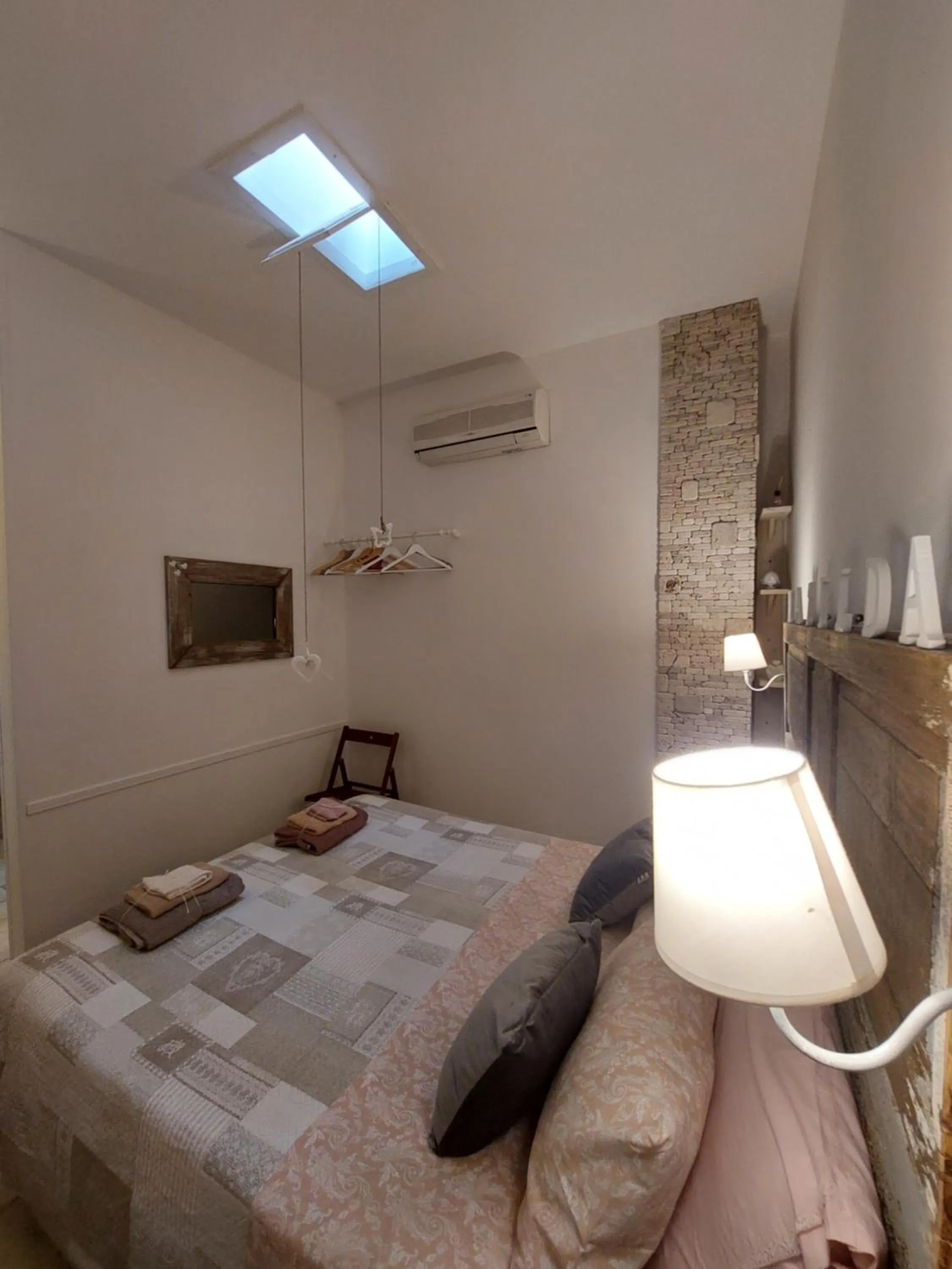 Bedroom, Bed in Mama Damì