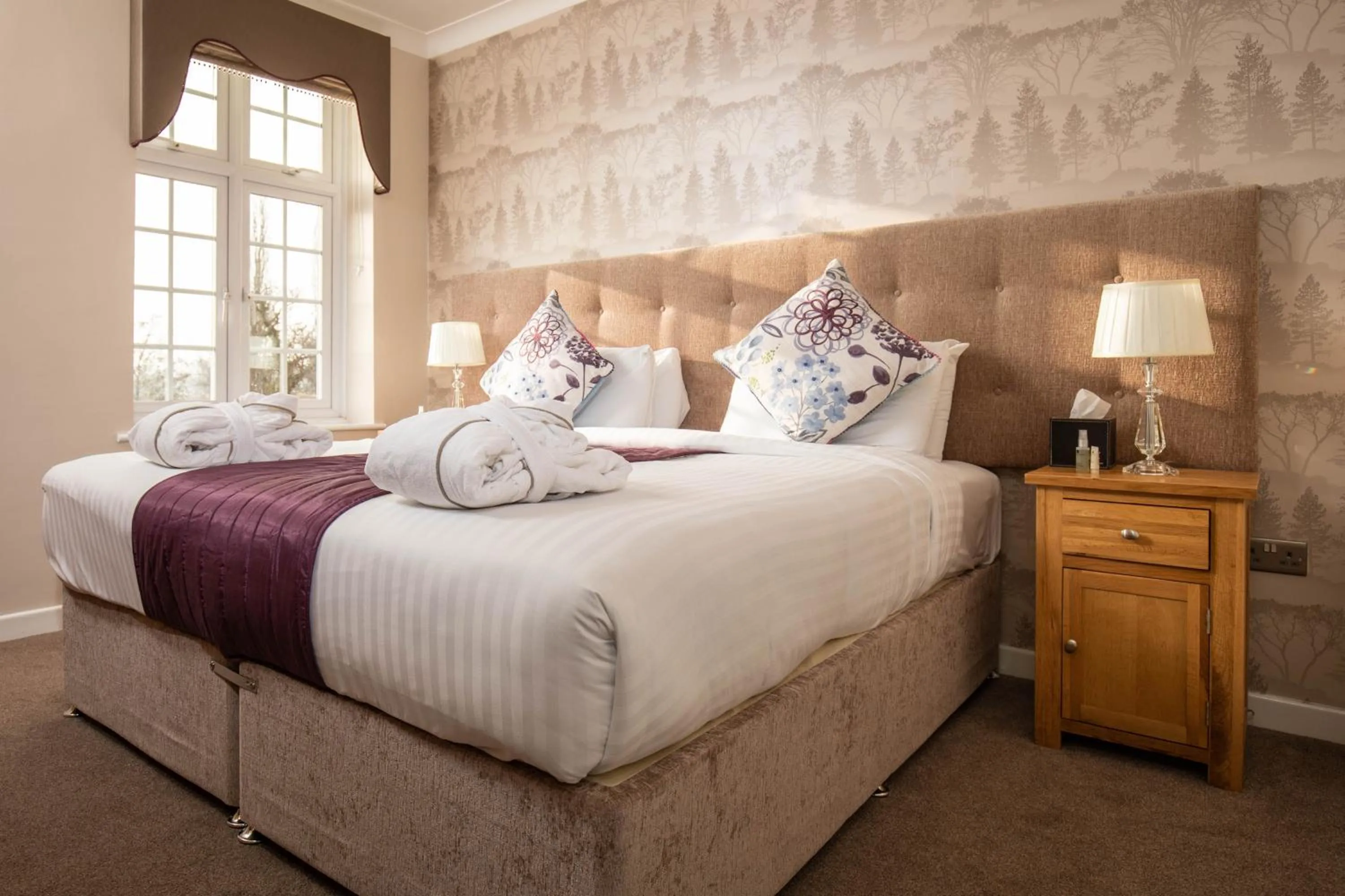 Bed in Worcester Bank House Hotel Spa & Golf; BW Premier Collection