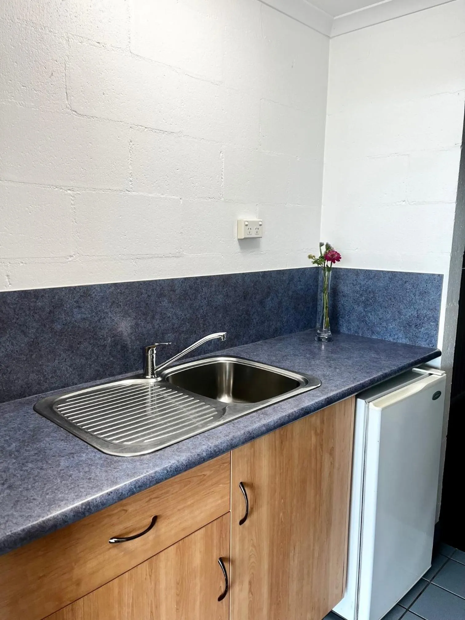 Kitchen or kitchenette in Banana Hotel Motel