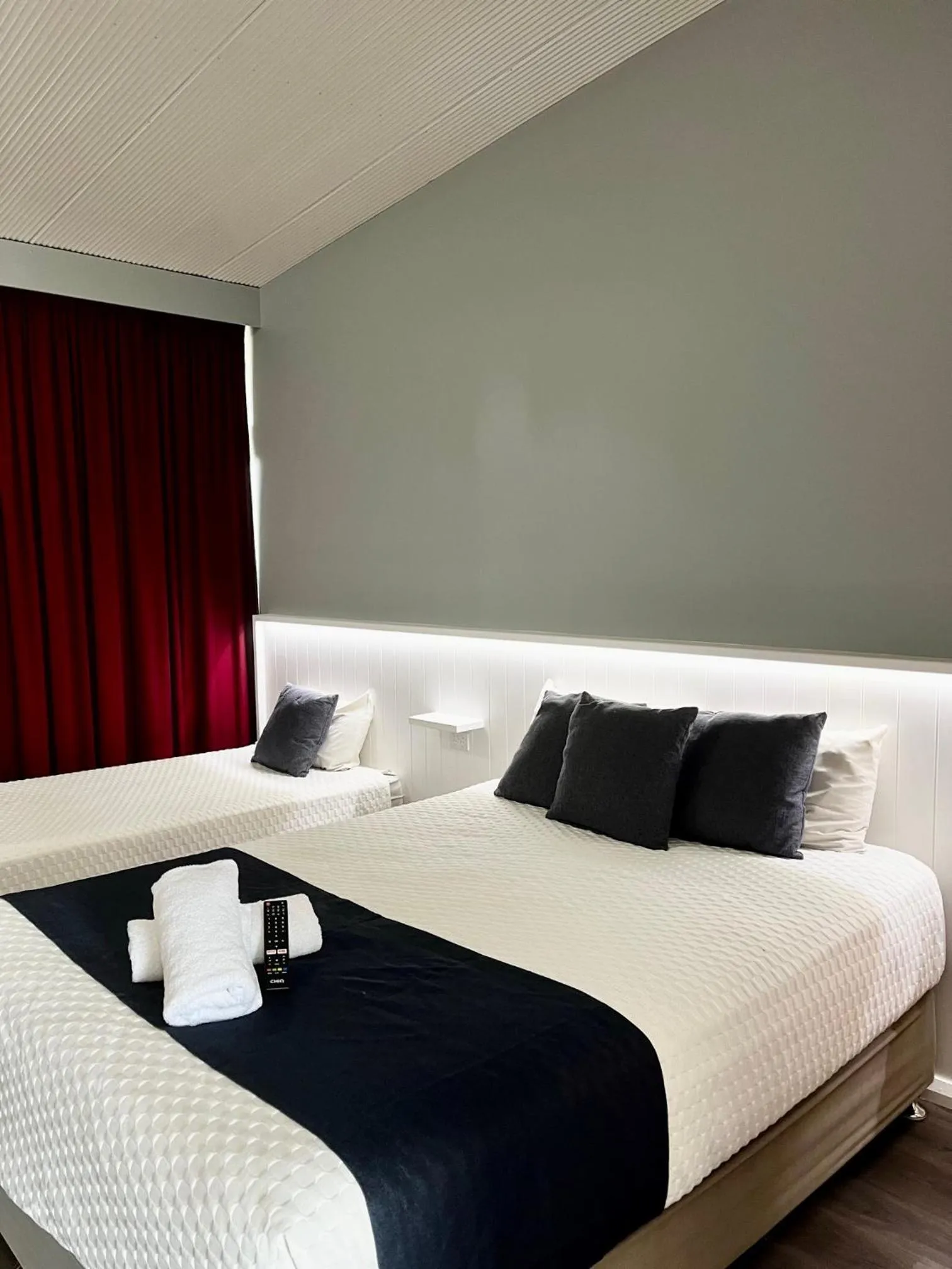 Bed in Banana Hotel Motel