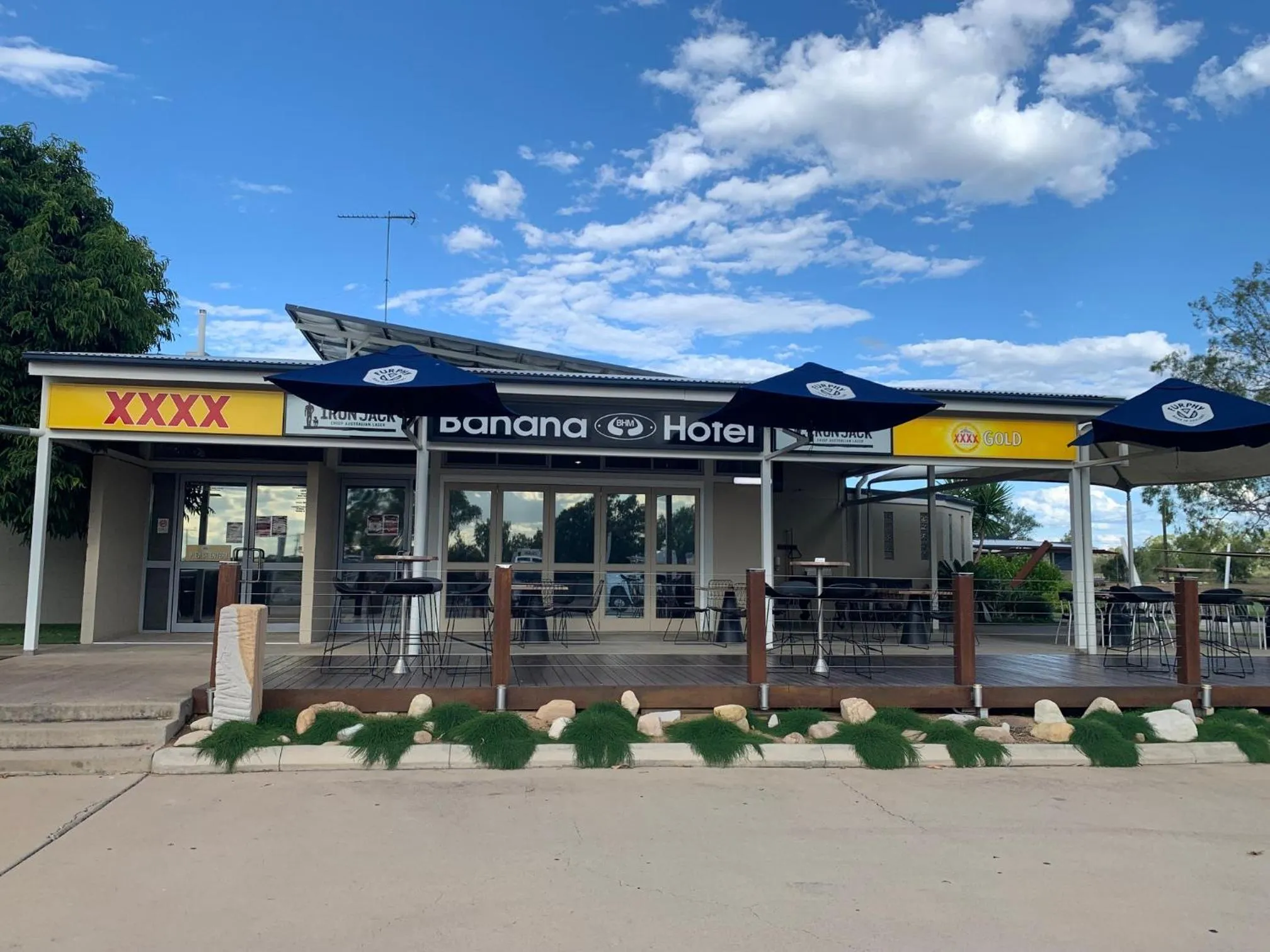 Property building in Banana Hotel Motel