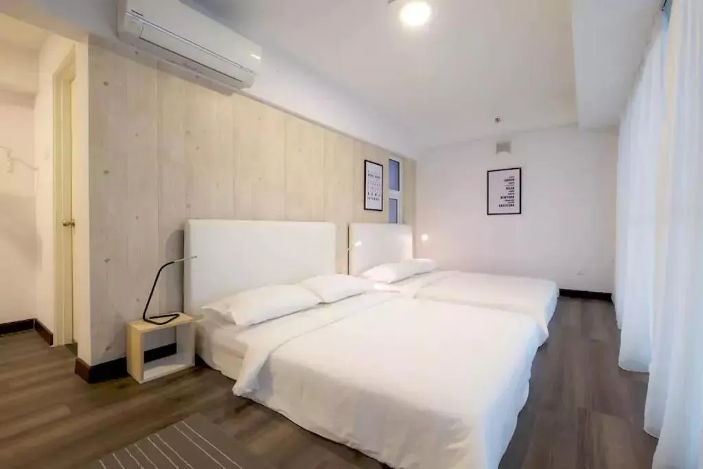 Bed in Maritime Suites Holiday Rental