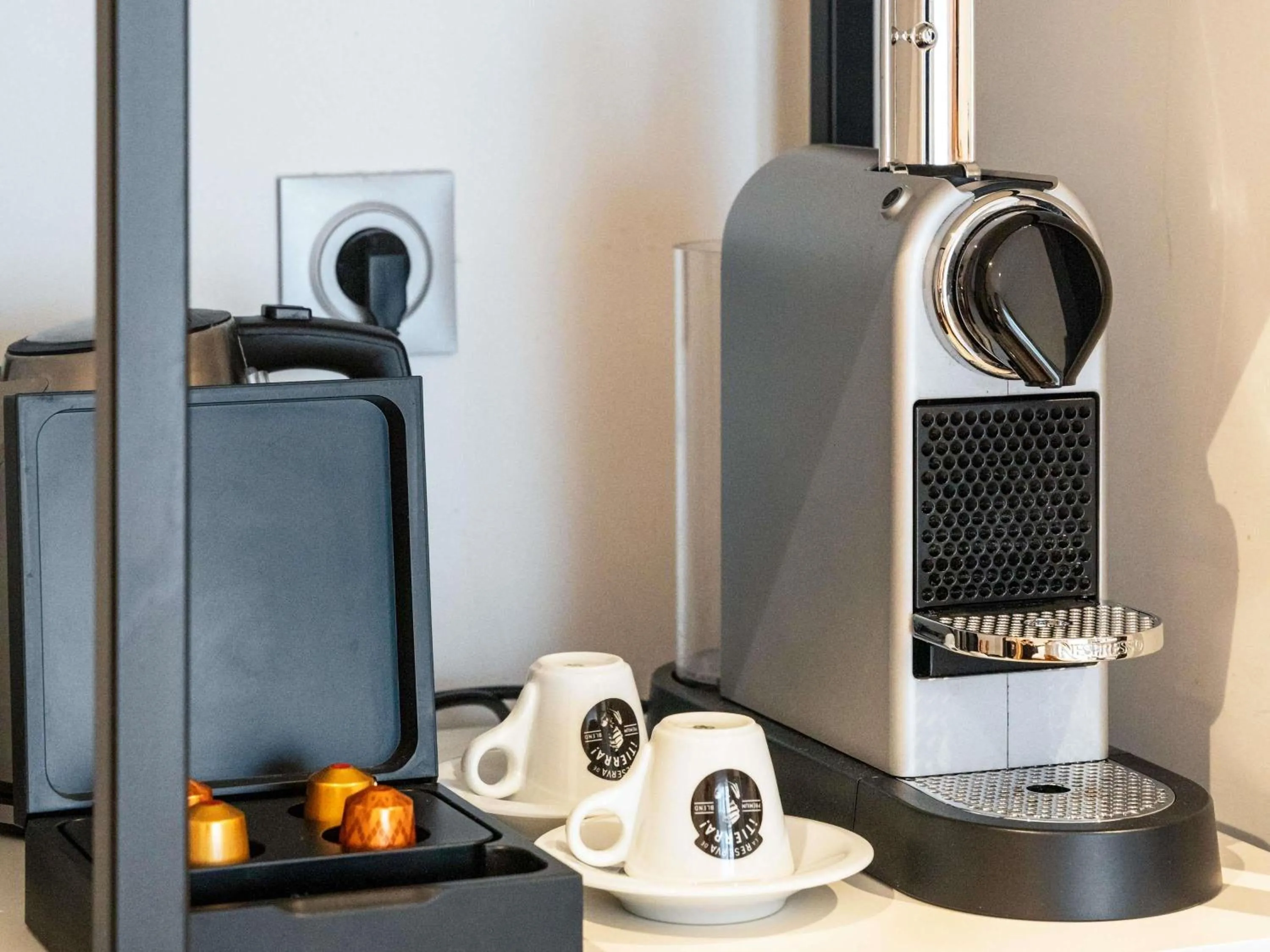 Bedroom in Mercure Avignon Gare TGV