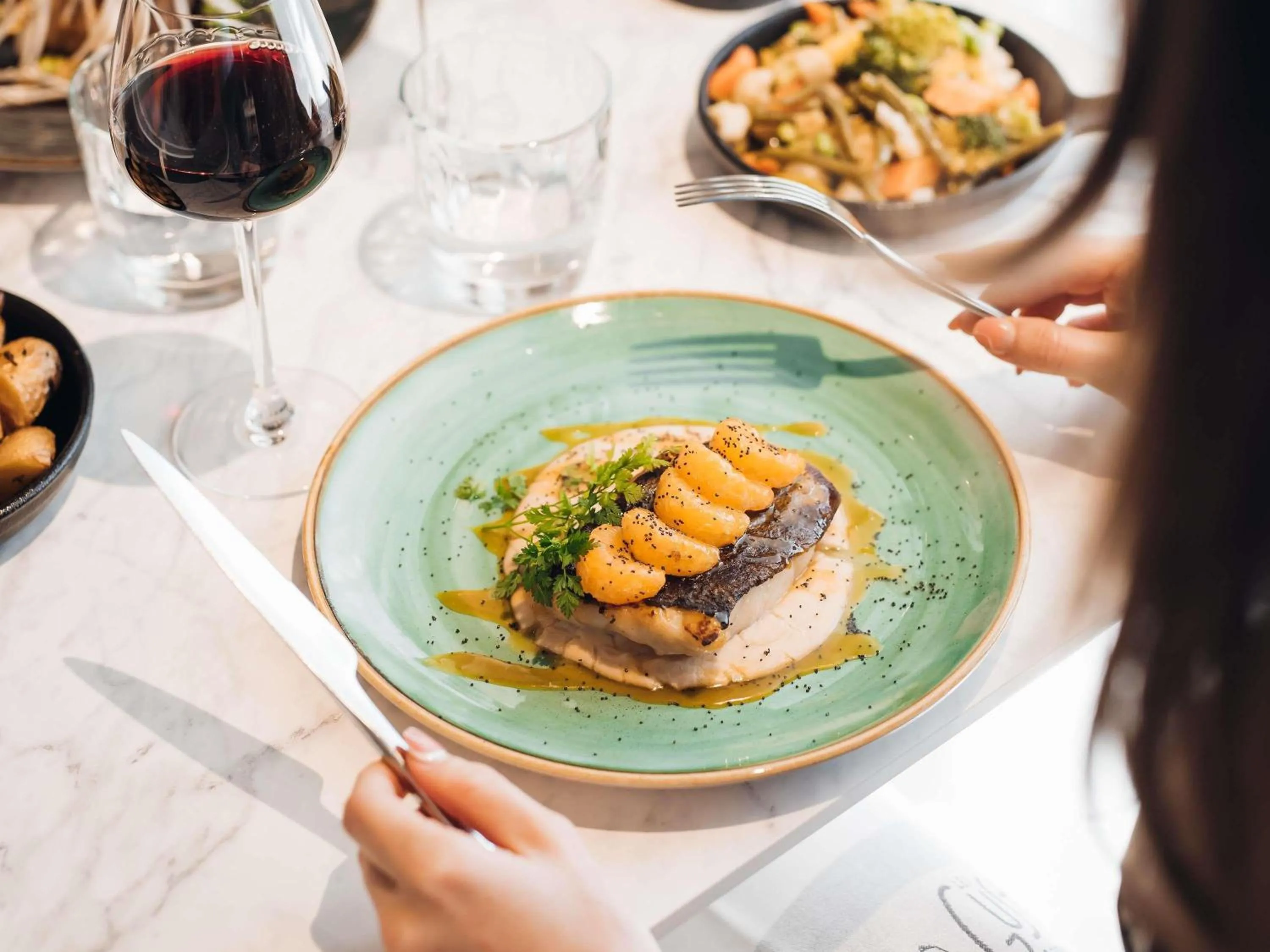 Restaurant/places to eat in Mercure Avignon Gare TGV