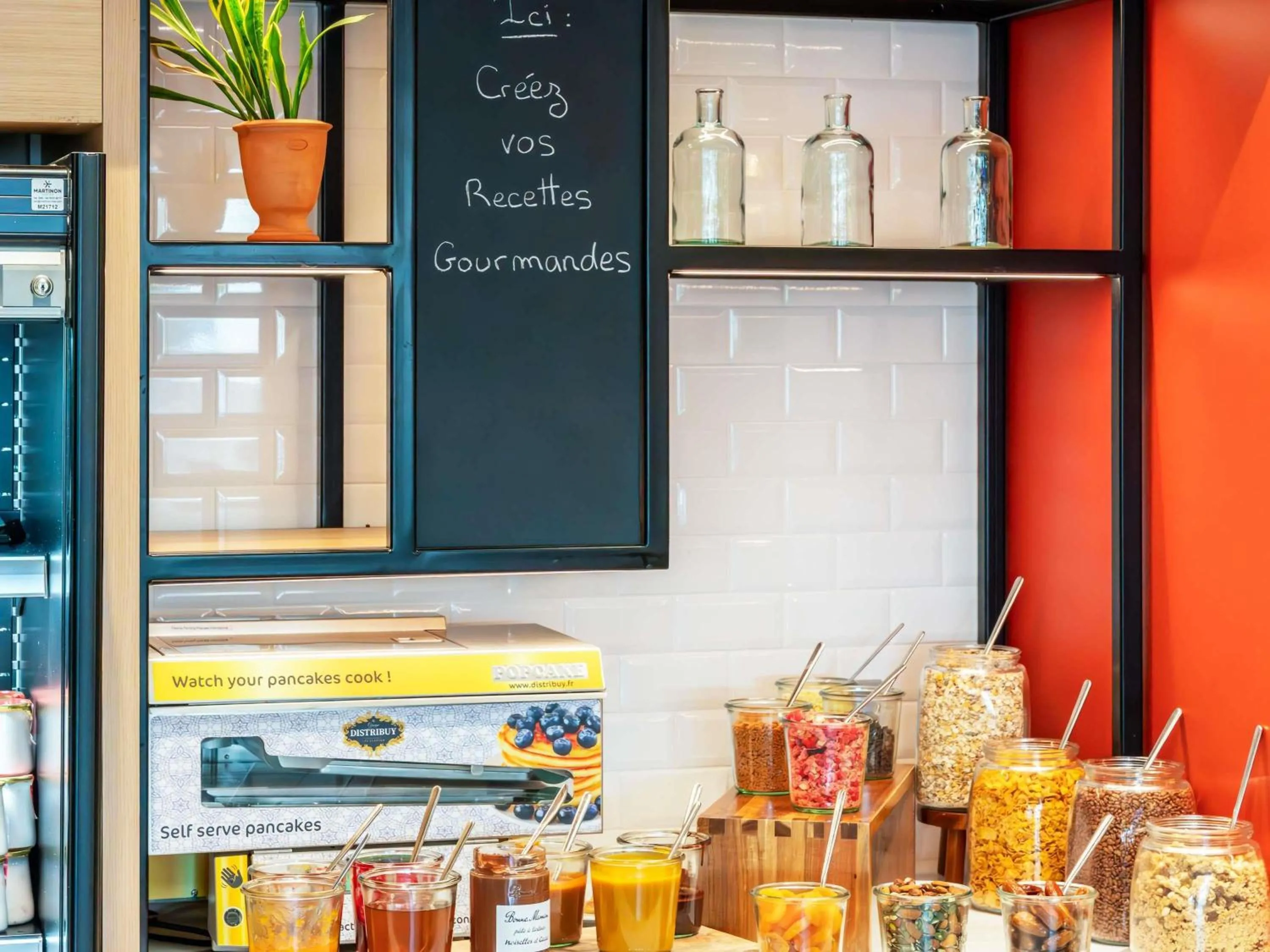 Breakfast in Mercure Avignon Gare TGV