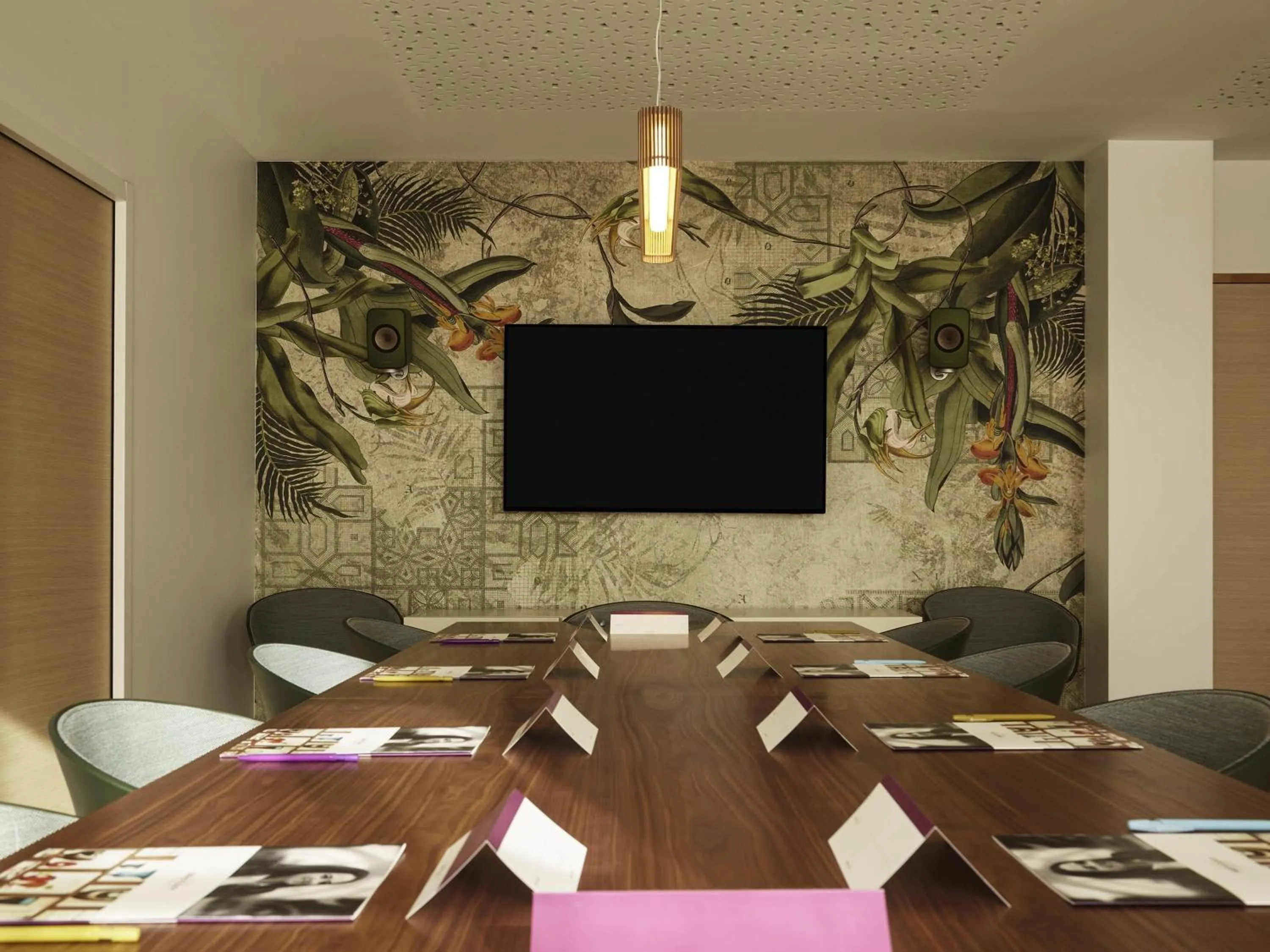 Meeting/conference room in Mercure Avignon Gare TGV