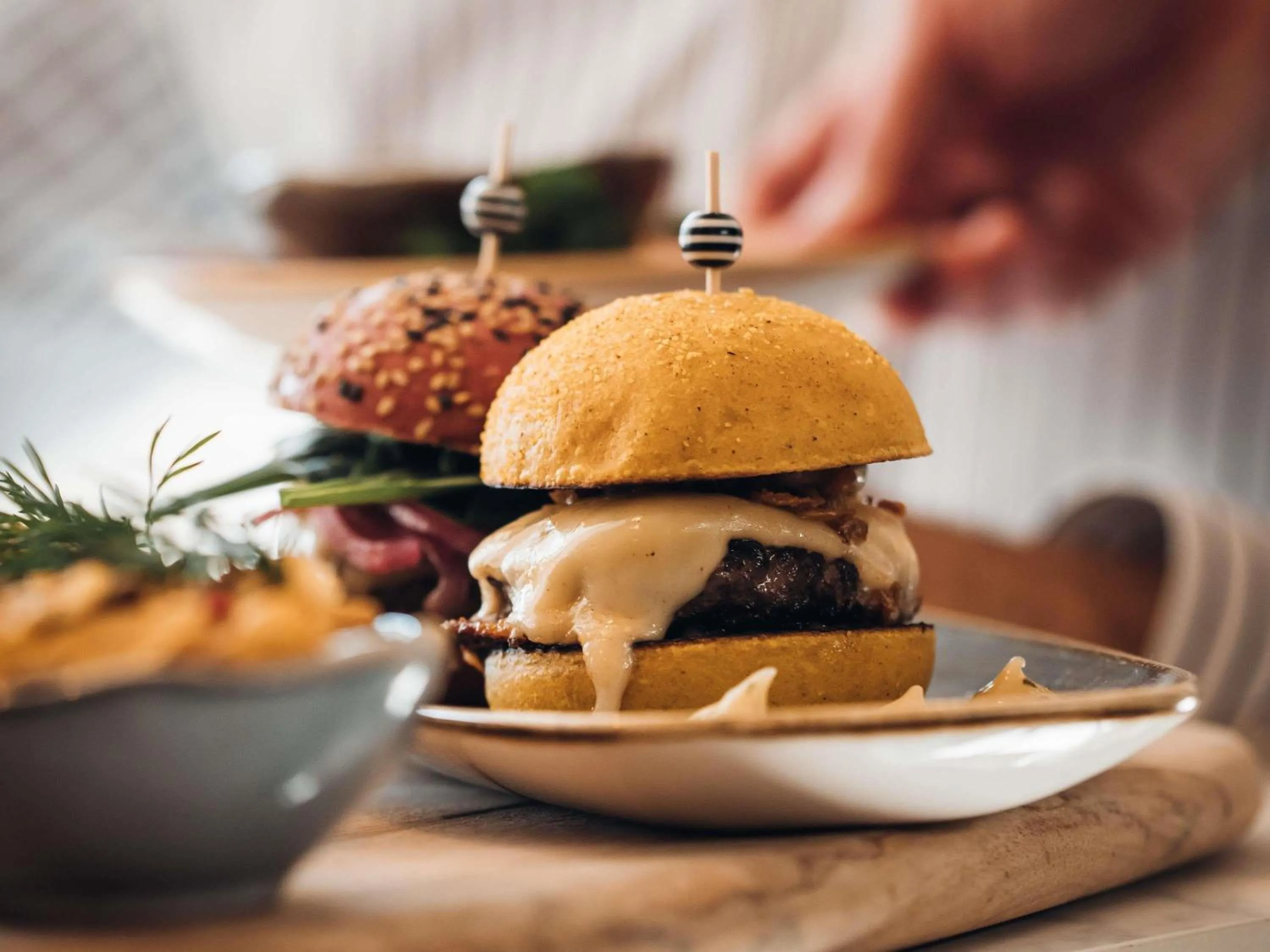 Restaurant/places to eat in Mercure Avignon Gare TGV