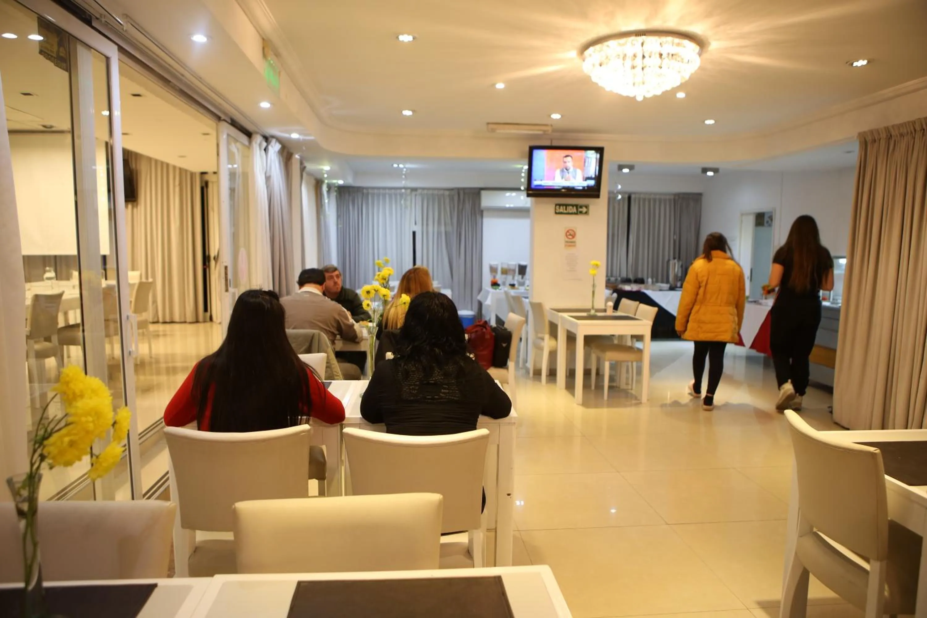 Breakfast in Pampa Plaza Hotel