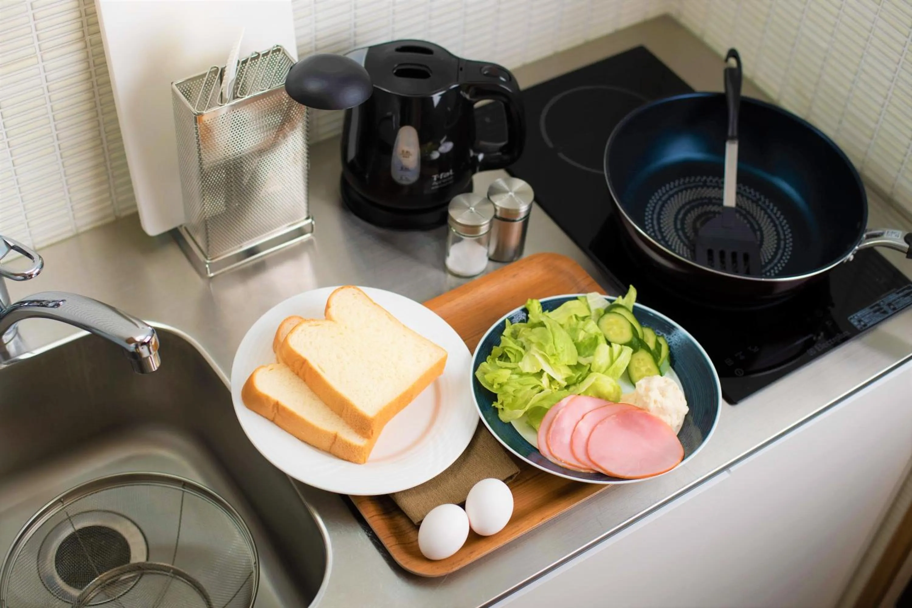 Kitchen or kitchenette in GOZAN HOTEL & SERVICED APARTMENT Higashiyama Sanjo