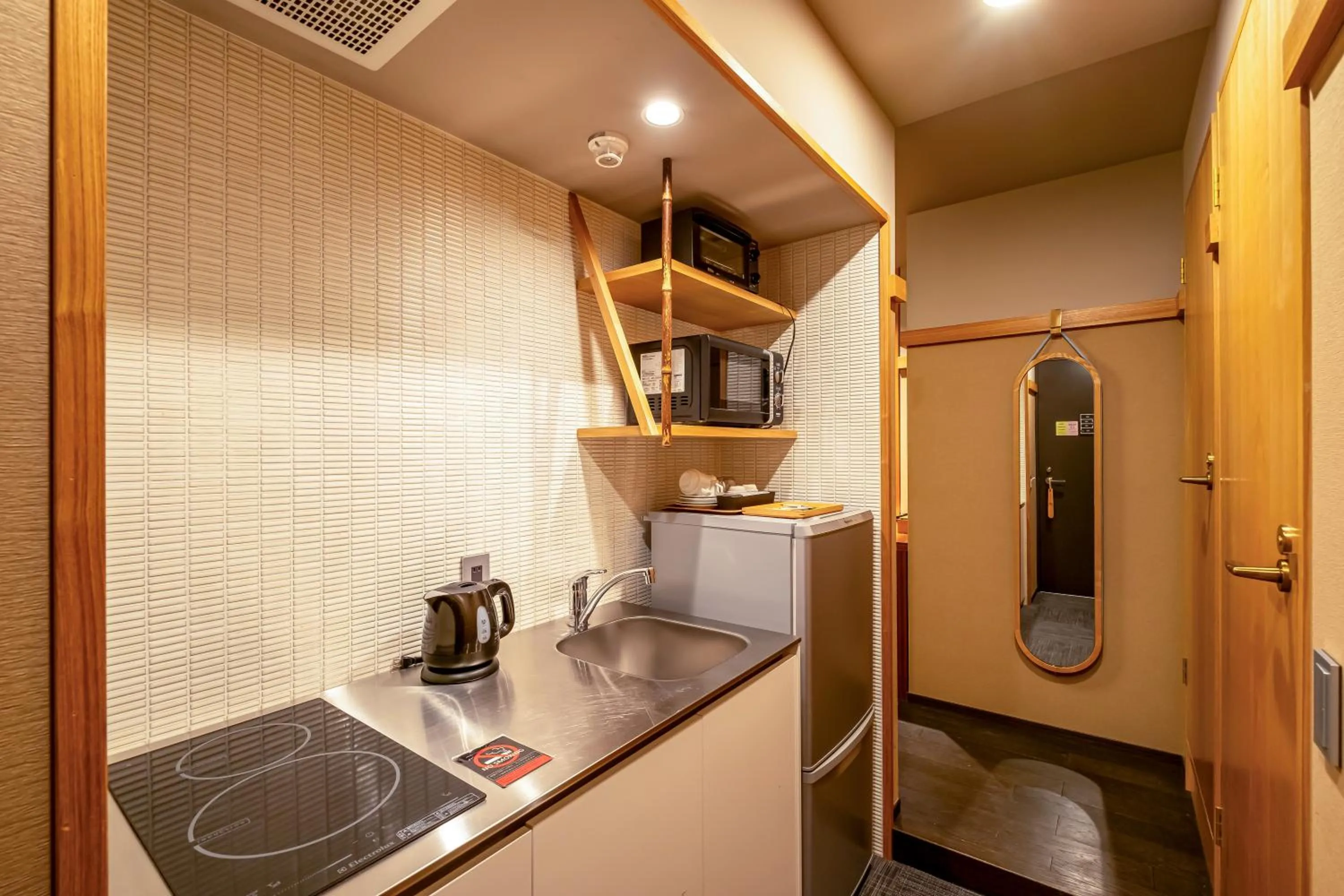 Kitchen or kitchenette in GOZAN HOTEL & SERVICED APARTMENT Higashiyama Sanjo