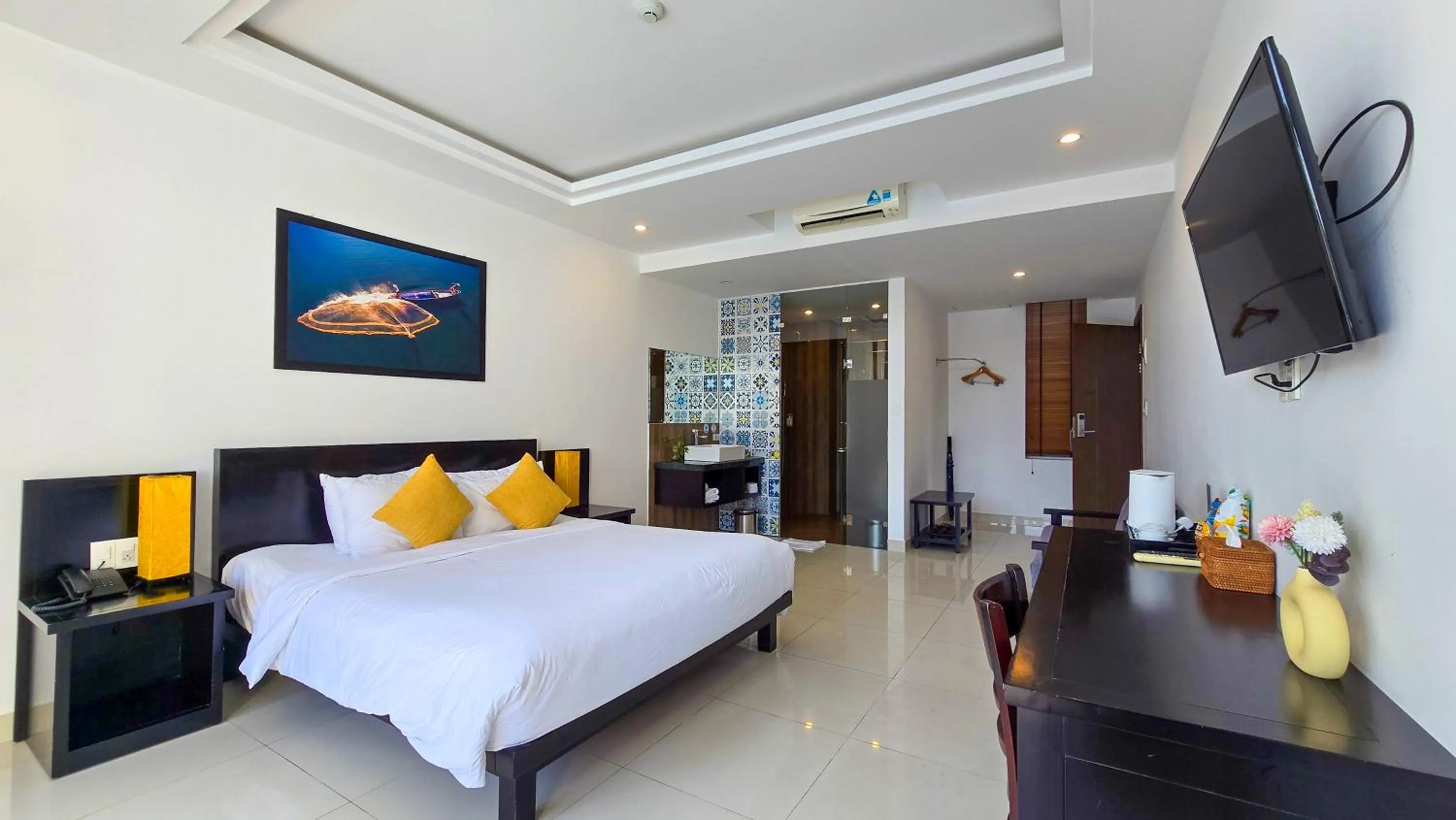 Bed in Riverside White House Boutique Hotel