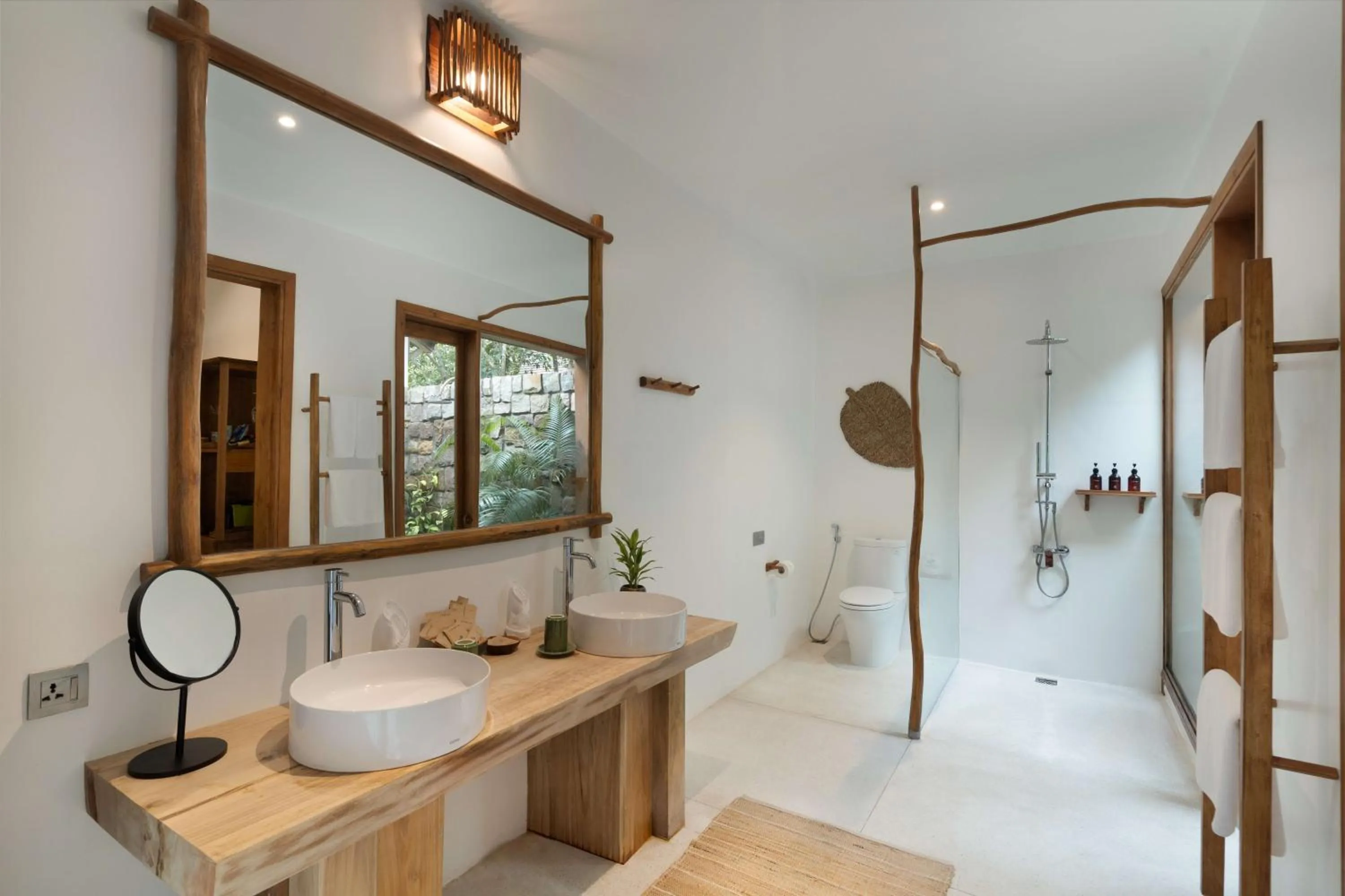 Bathroom in Green Bay Phu Quoc Resort & Spa