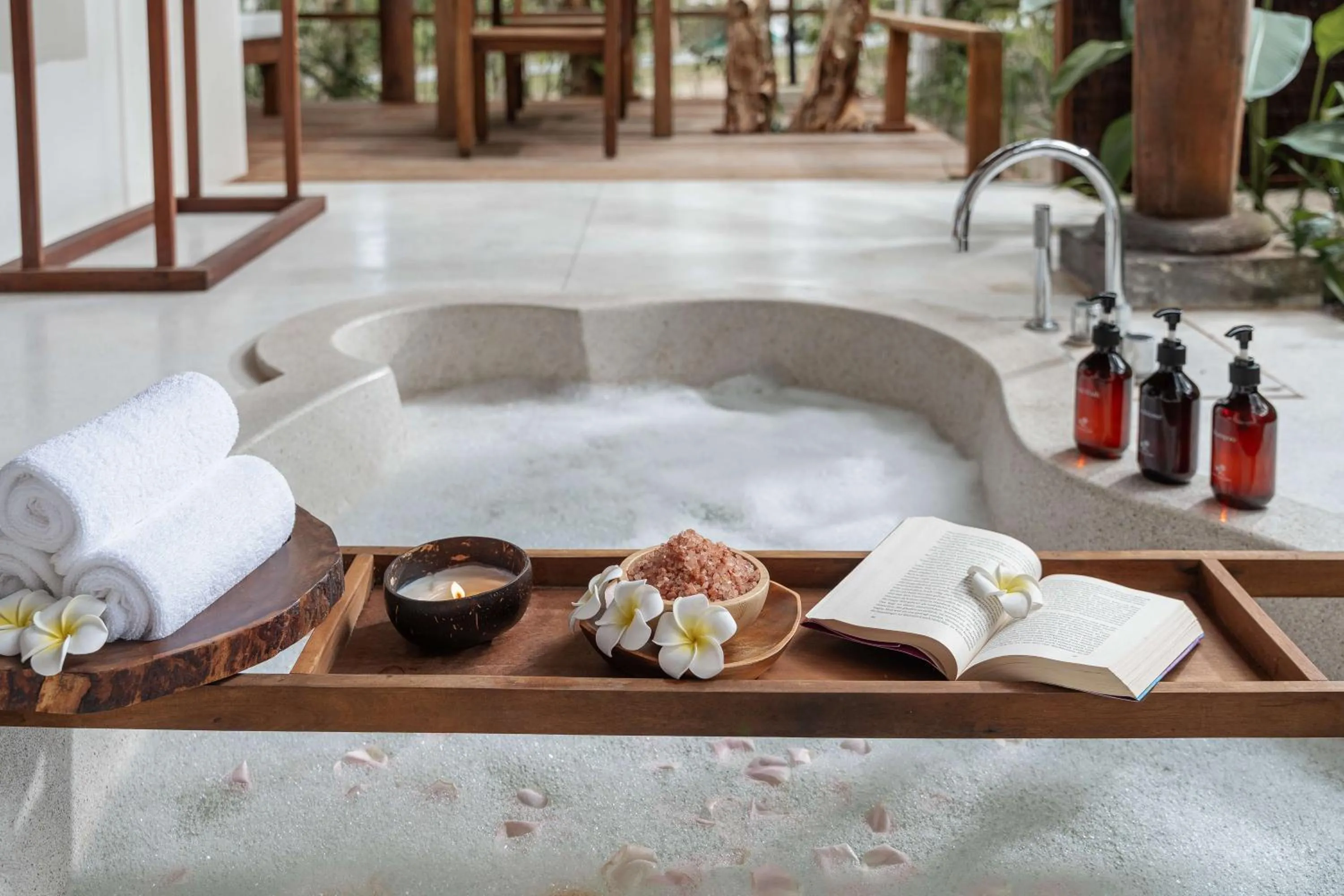 Bath in Green Bay Phu Quoc Resort & Spa