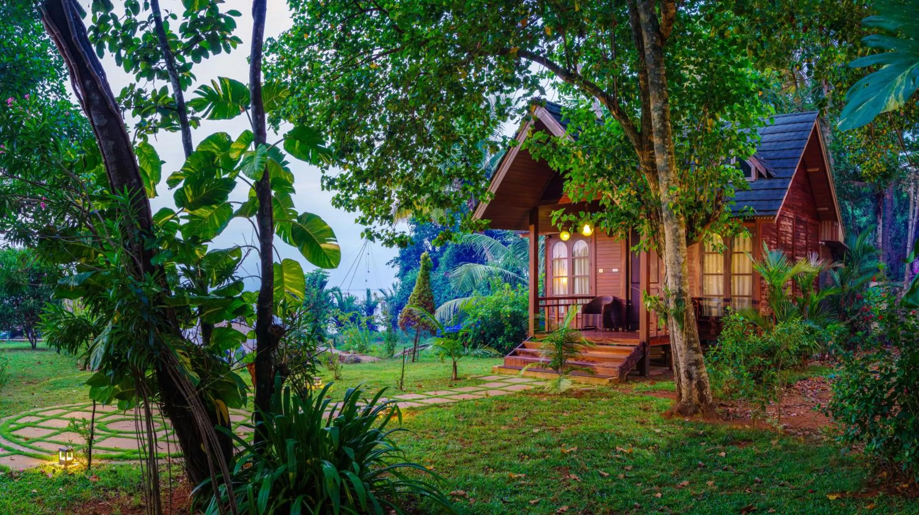 Garden in Cyrus Resort