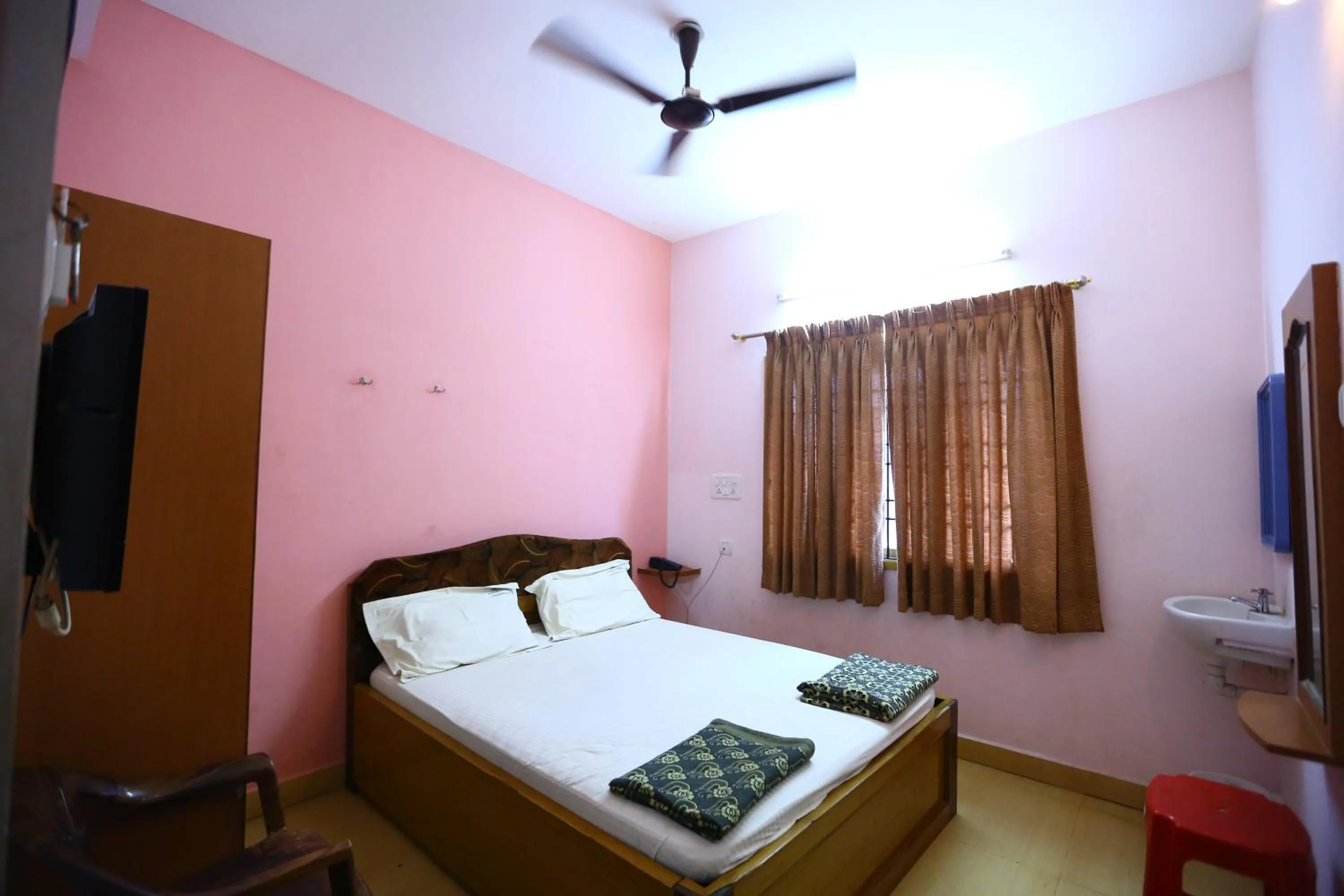 Bedroom, Bed in Abirami Residency
