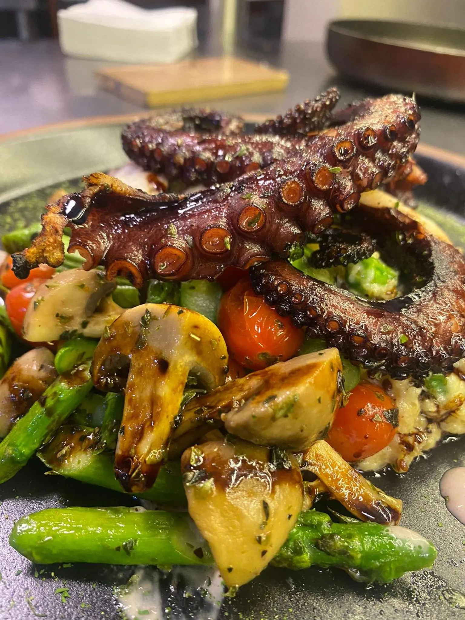 Food and drinks in Quindeloma Art Hotel & Gallery