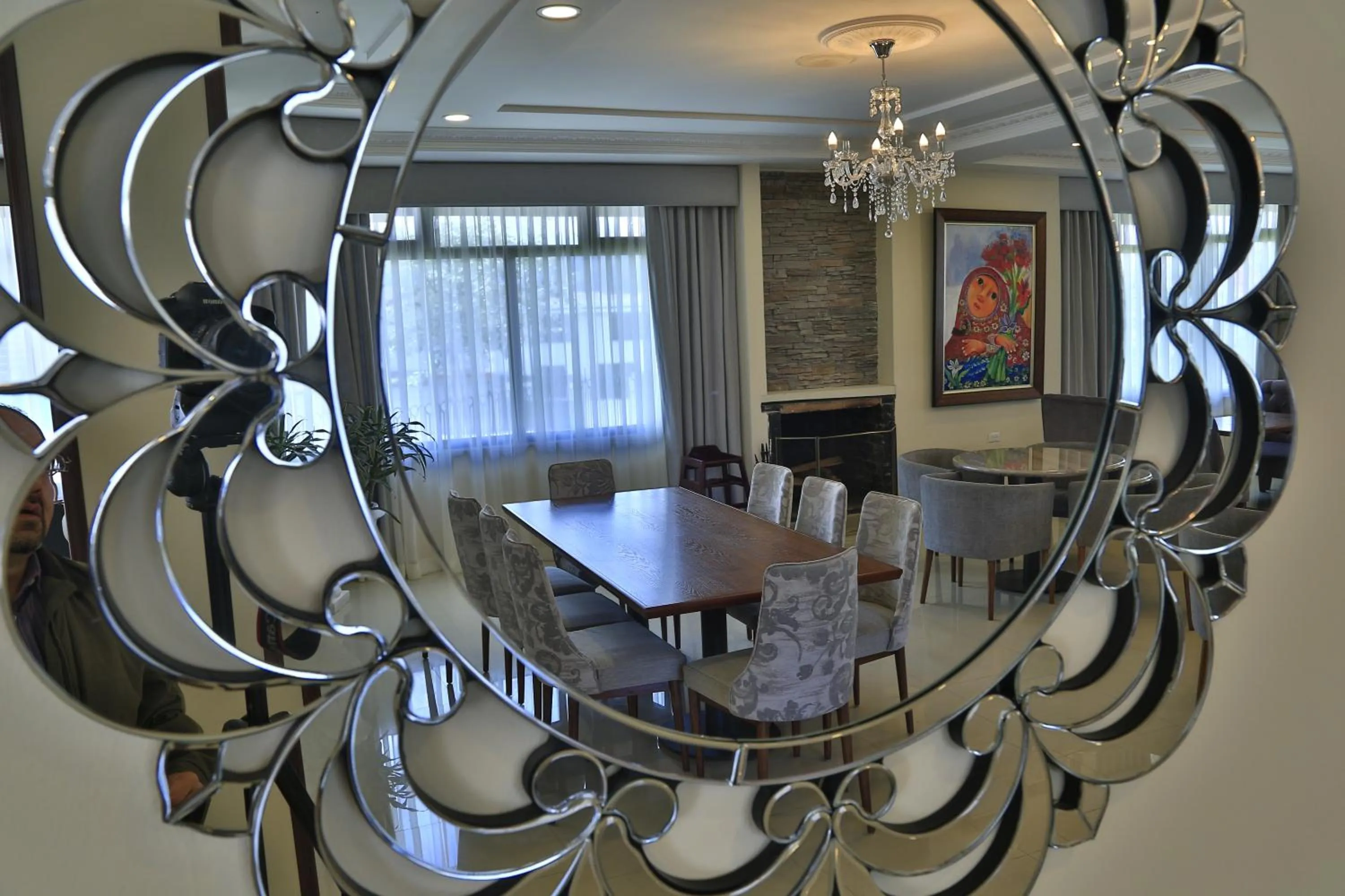 Decorative detail in Quindeloma Art Hotel & Gallery