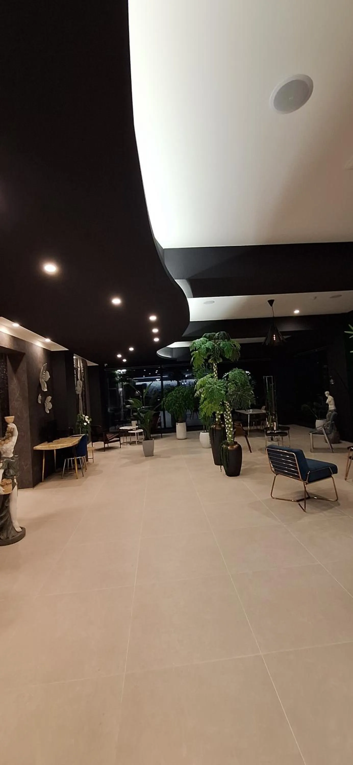 Communal lounge/ TV room in Seosan Aria Hotel