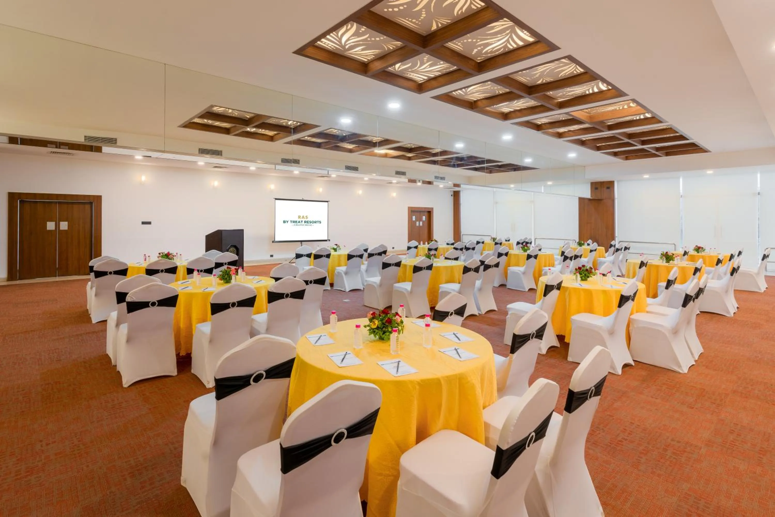 Banquet/Function facilities in Ras Resort By Treat Silvassa
